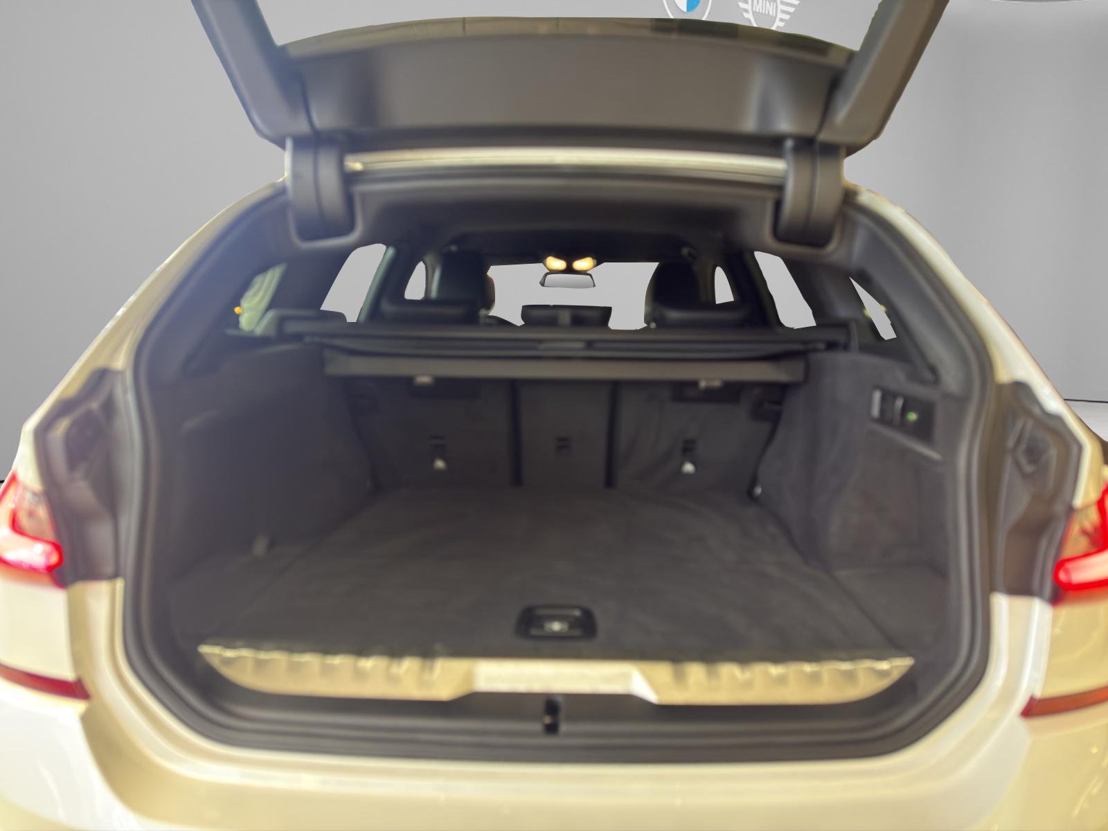 BMW 330e xDrive Touring M-SportPaket-image-20