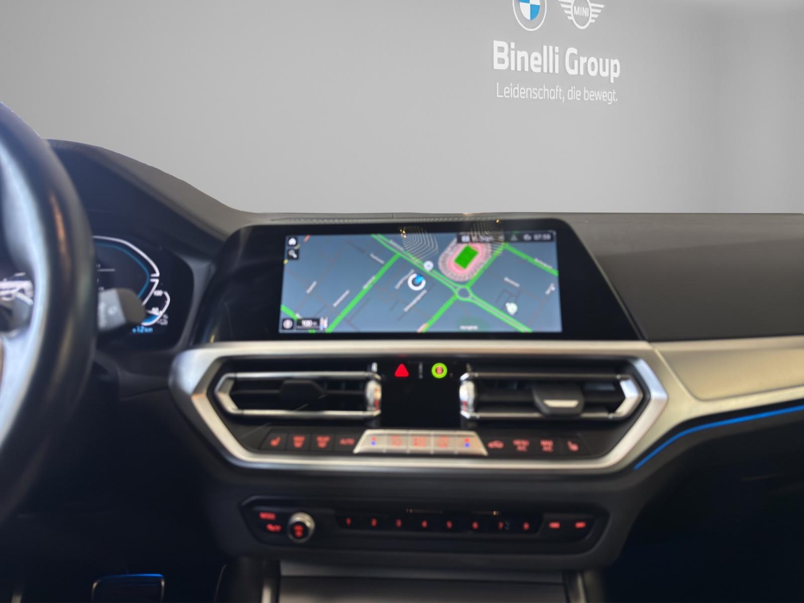 BMW 330e xDrive Touring M-SportPaket-image-14