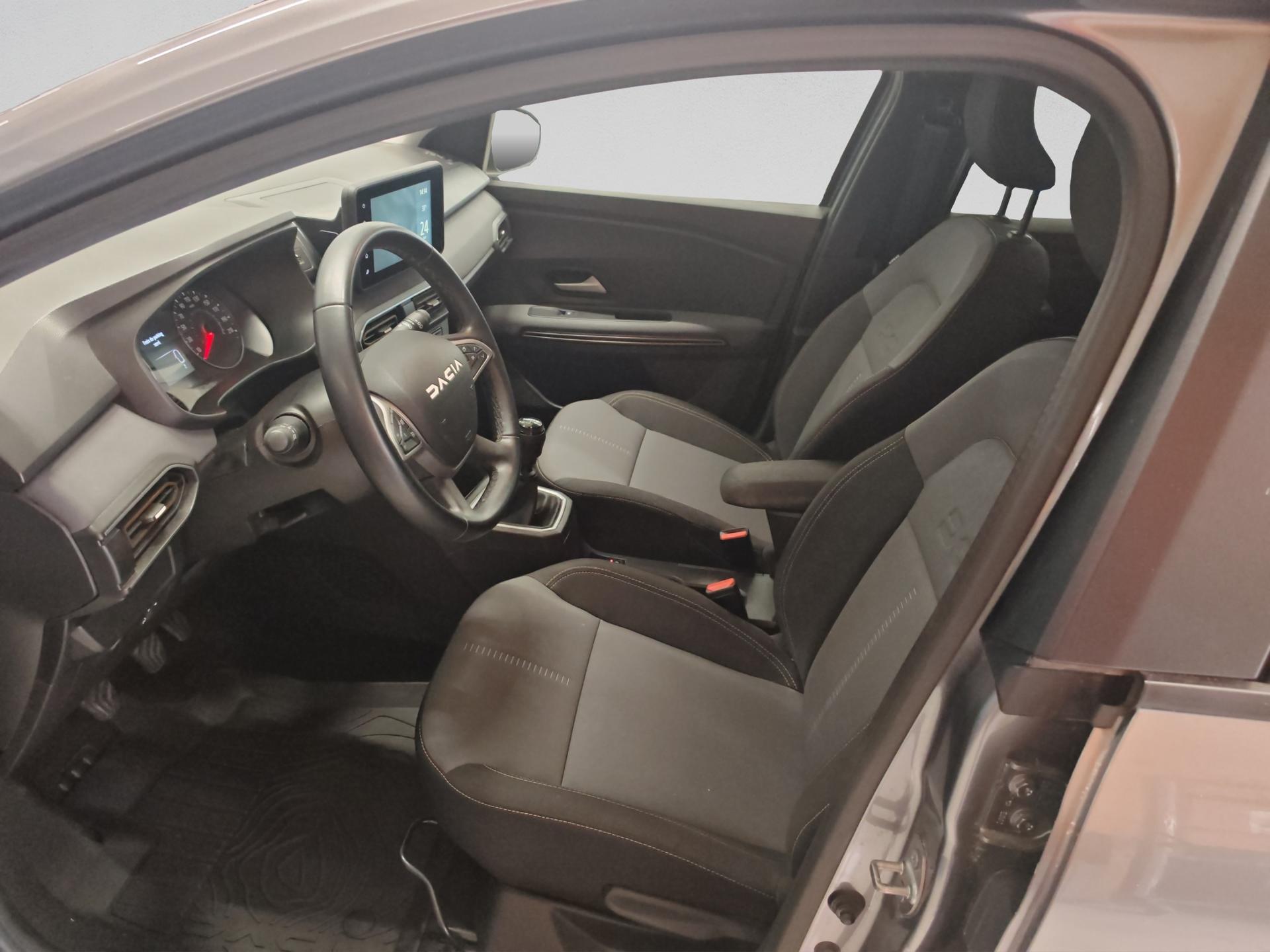 DACIA Jogger TCe 110 Extreme-image-8