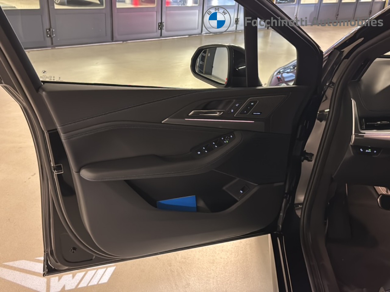 BMW 220i Active Tourer M Sport DKG-image-10