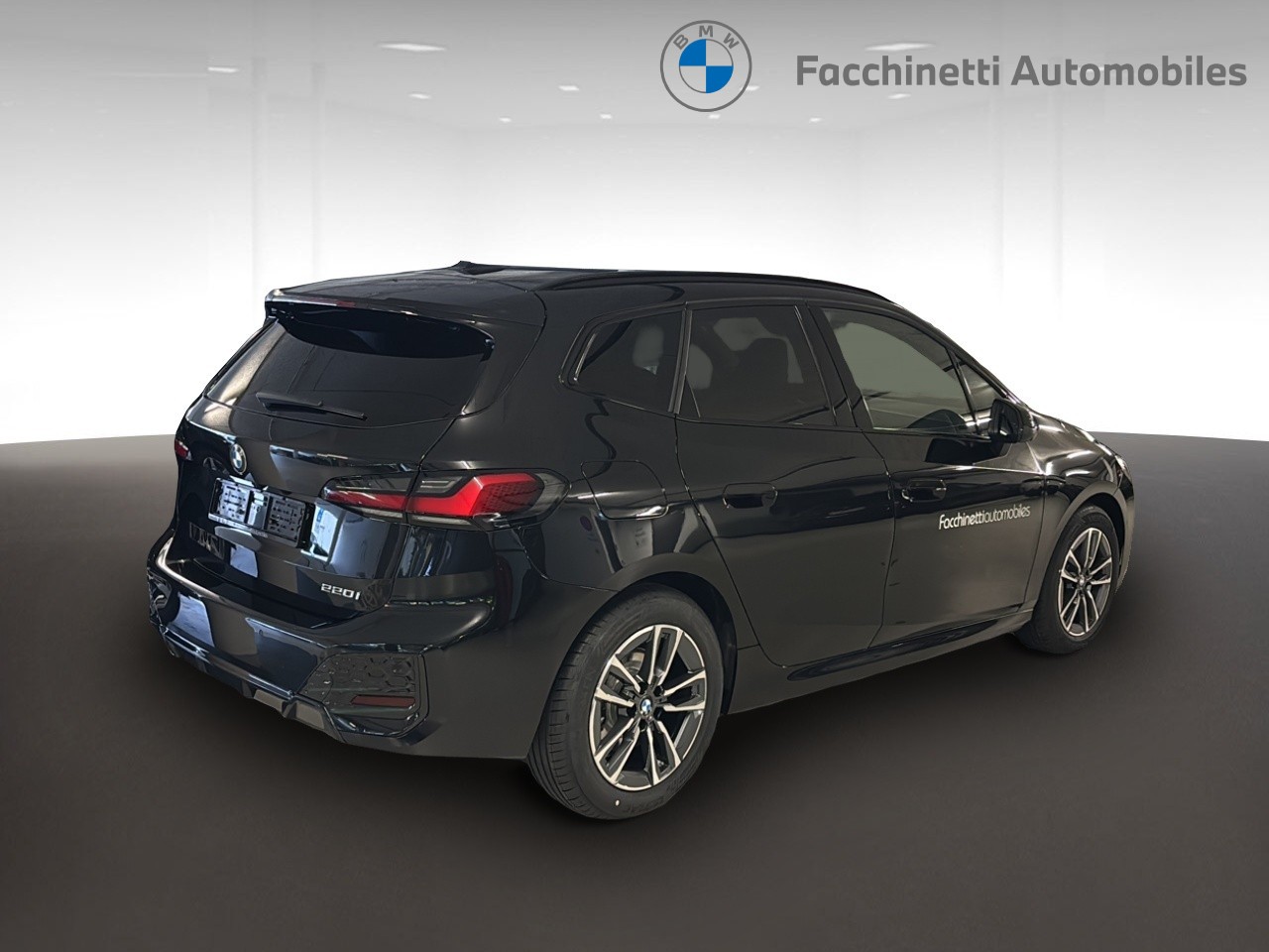 BMW 220i Active Tourer M Sport DKG-image-4