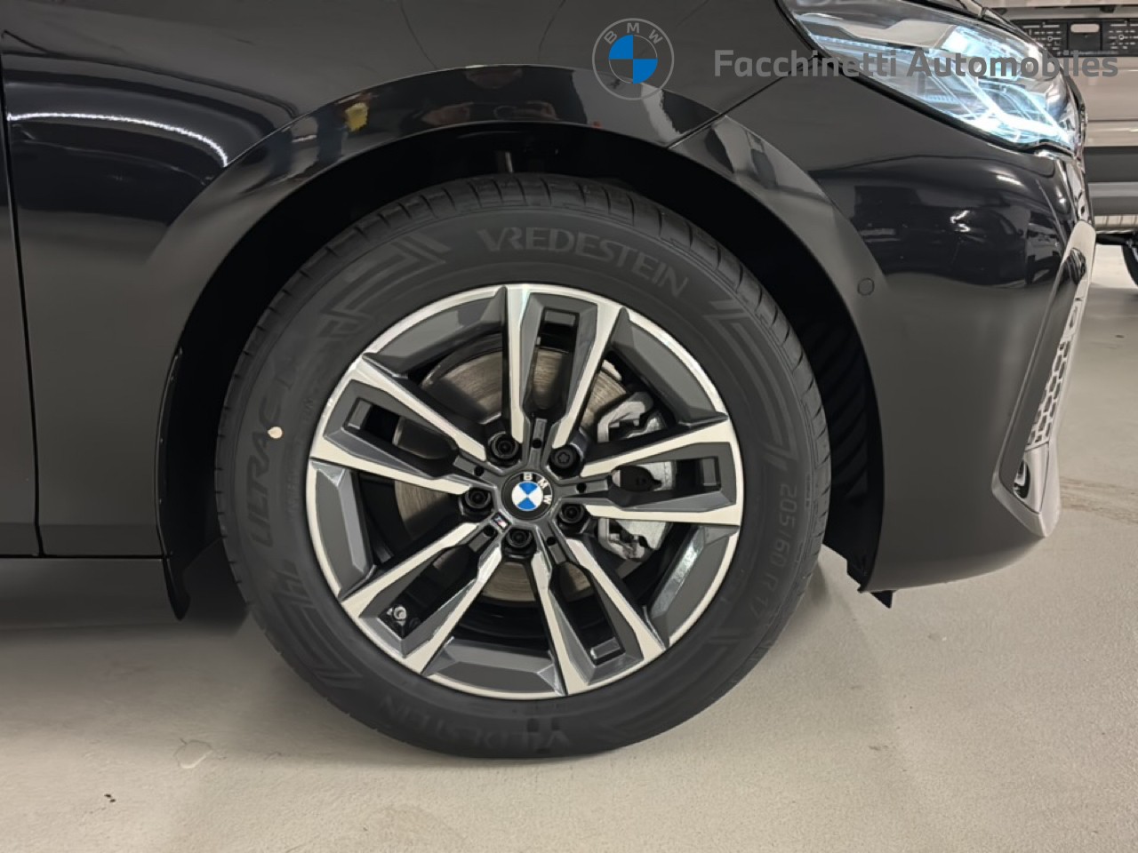 BMW 220i Active Tourer M Sport DKG-image-8