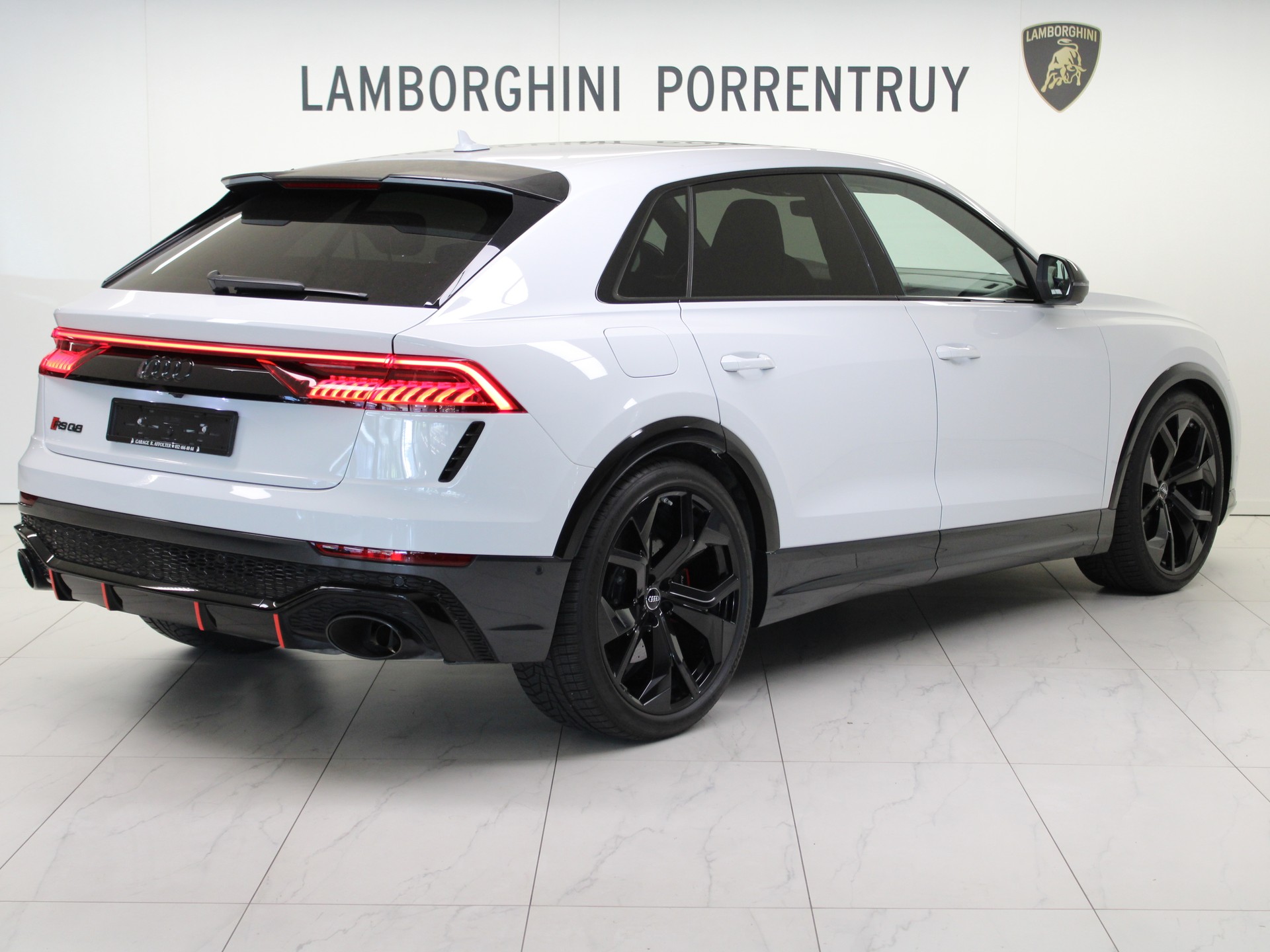 AUDI RSQ8 quattro tiptronic-image-2