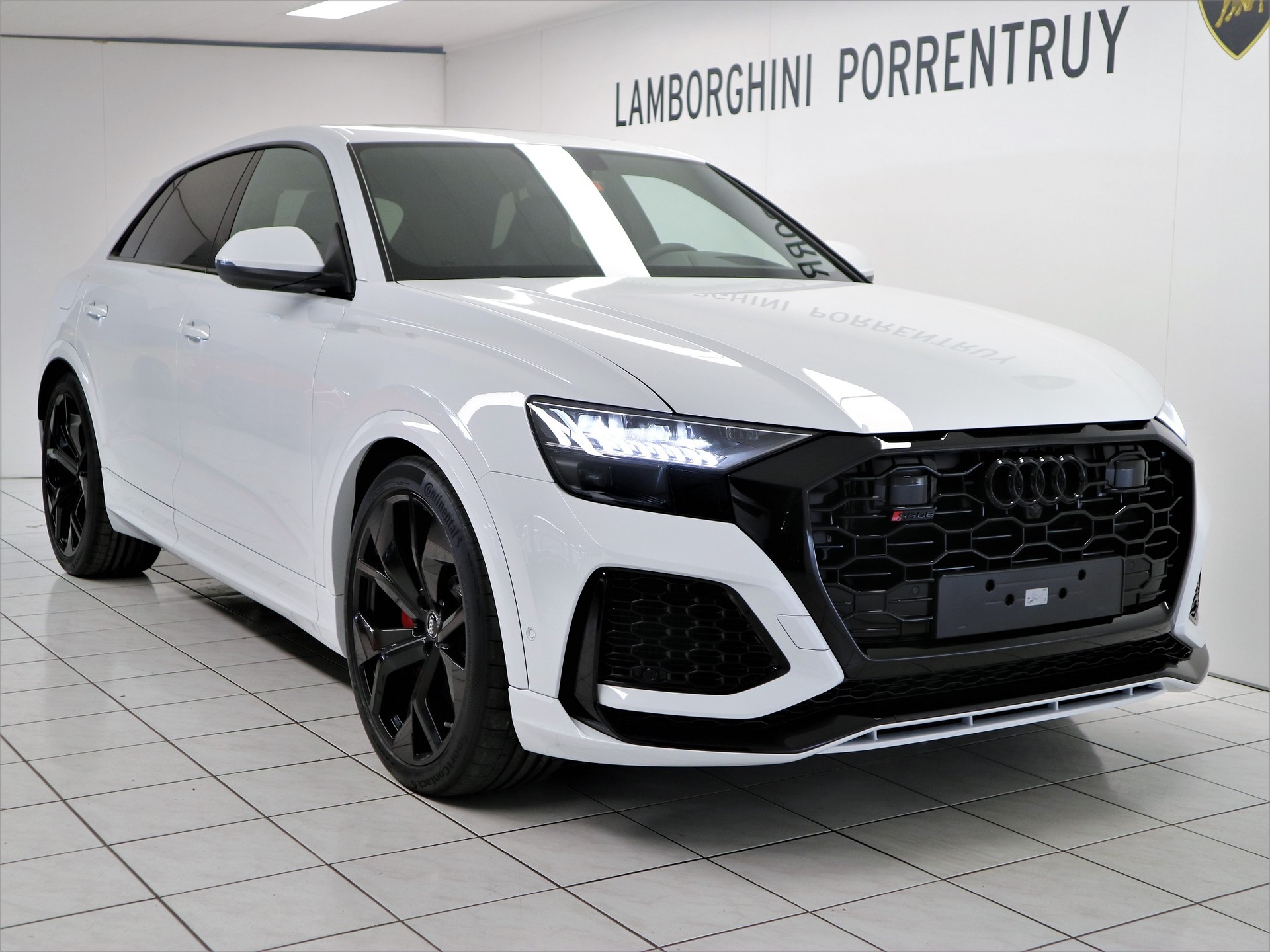 AUDI RSQ8 quattro tiptronic-image-0