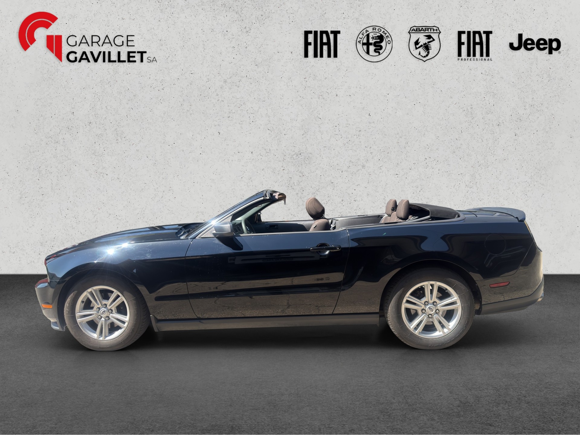 FORD MUSTANG-image-2