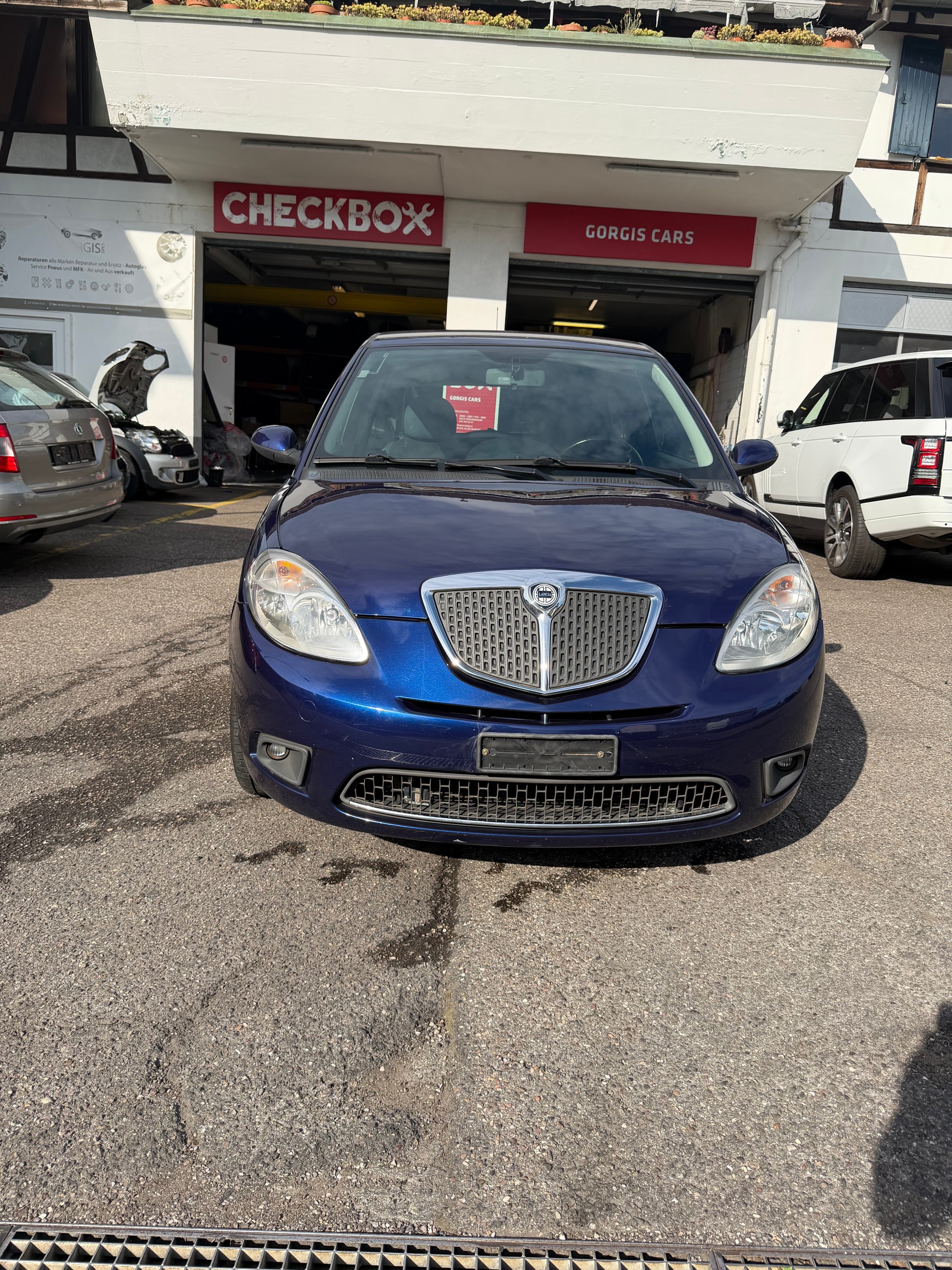 LANCIA Ypsilon 1.4 16V Platino-image-3