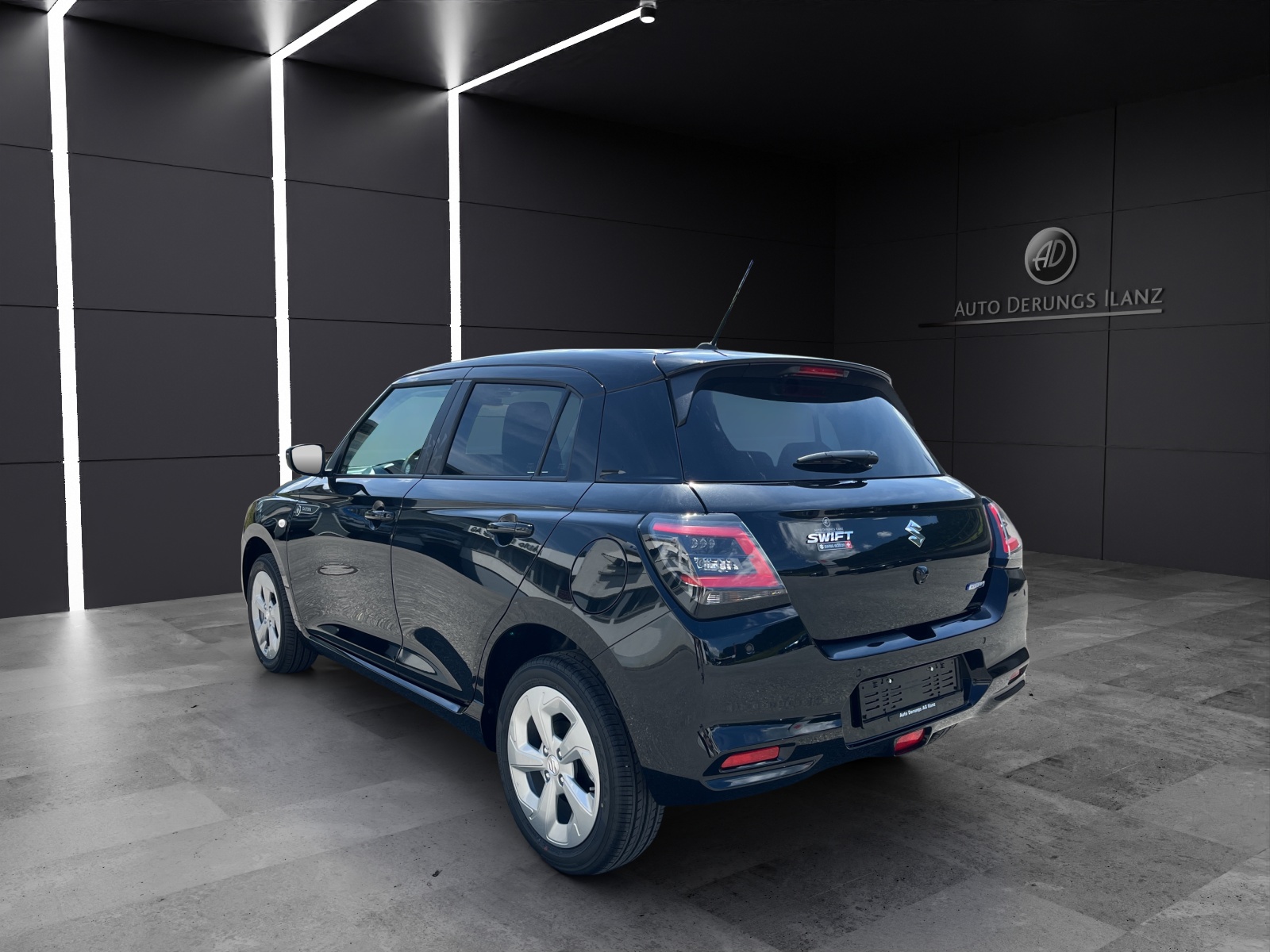 SUZUKI Swift 1.2 Sakura Hybrid 4x4-image-3