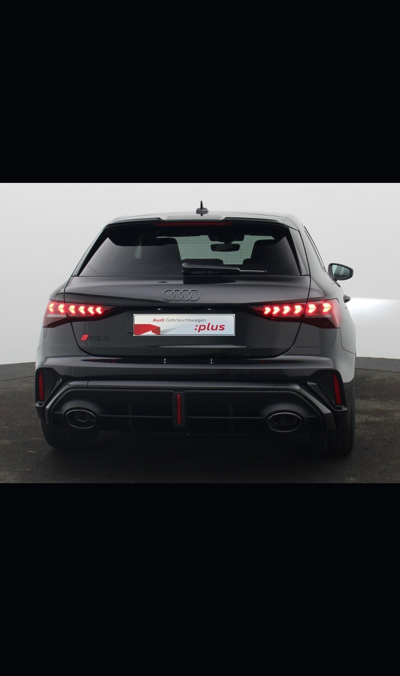 AUDI RS3 Sportback 2.5 TSI quattro S-tronic-image-4