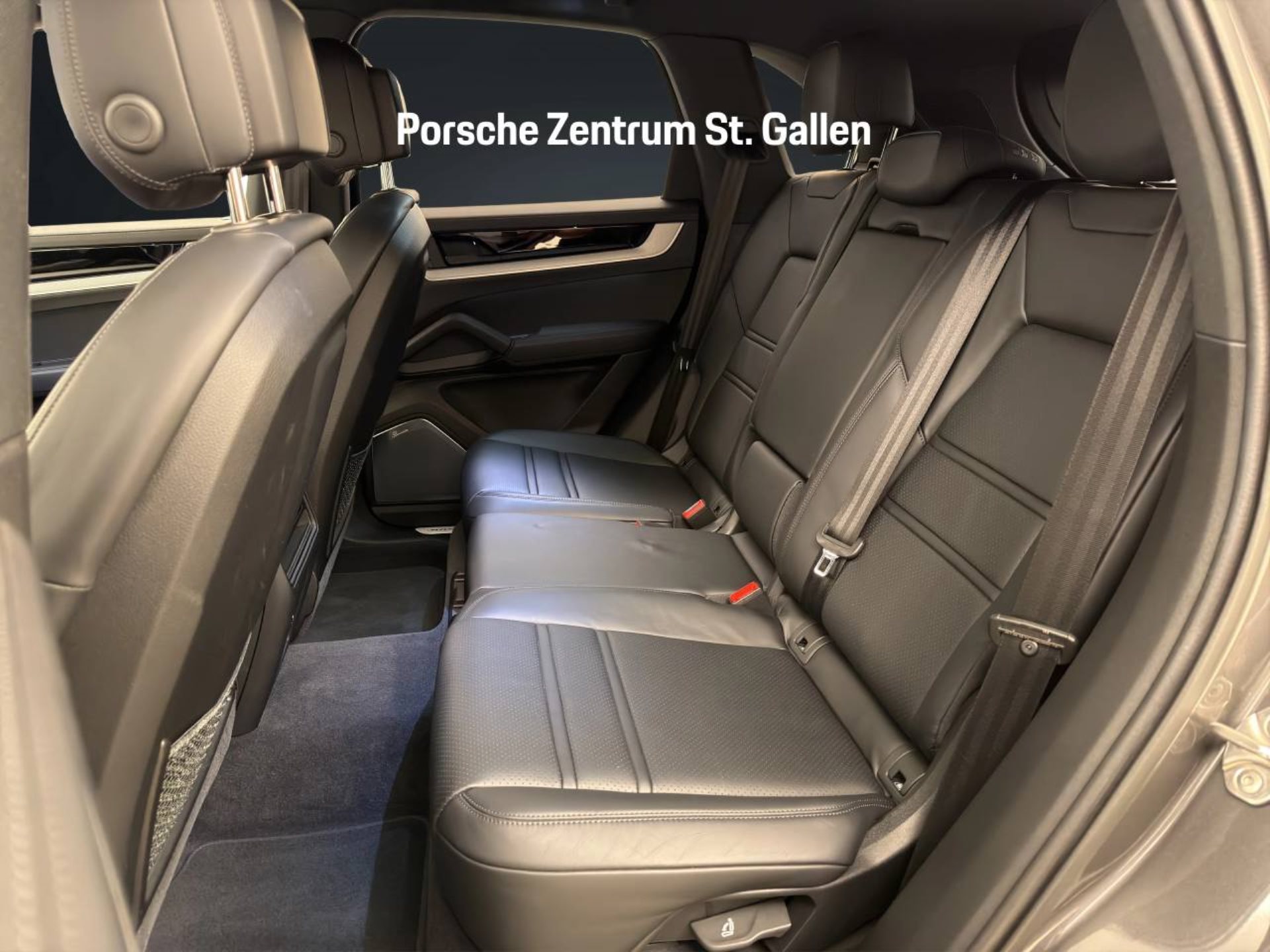 PORSCHE Cayenne S-image-13