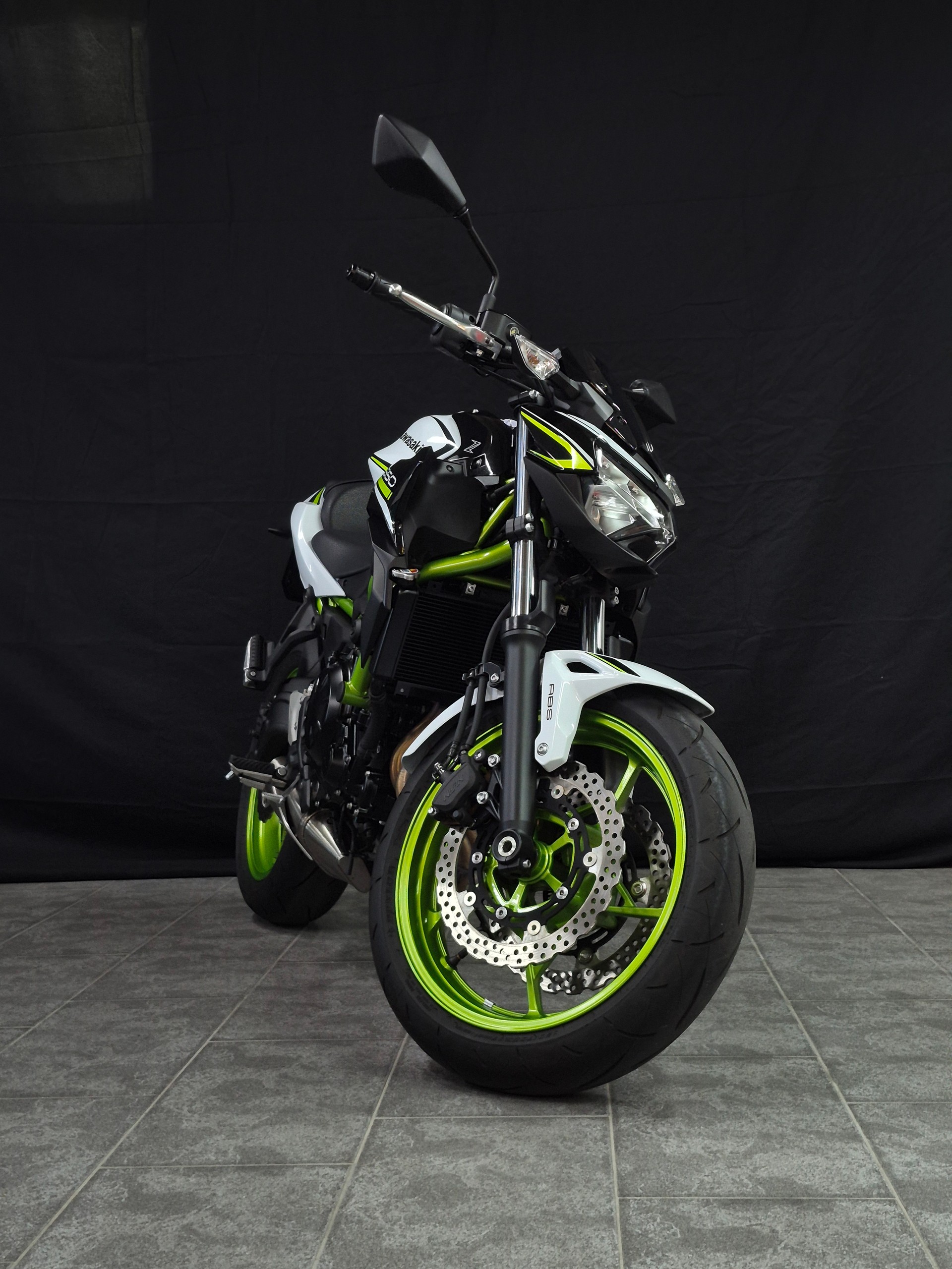 KAWASAKI Z 650 (35kW)-image-8