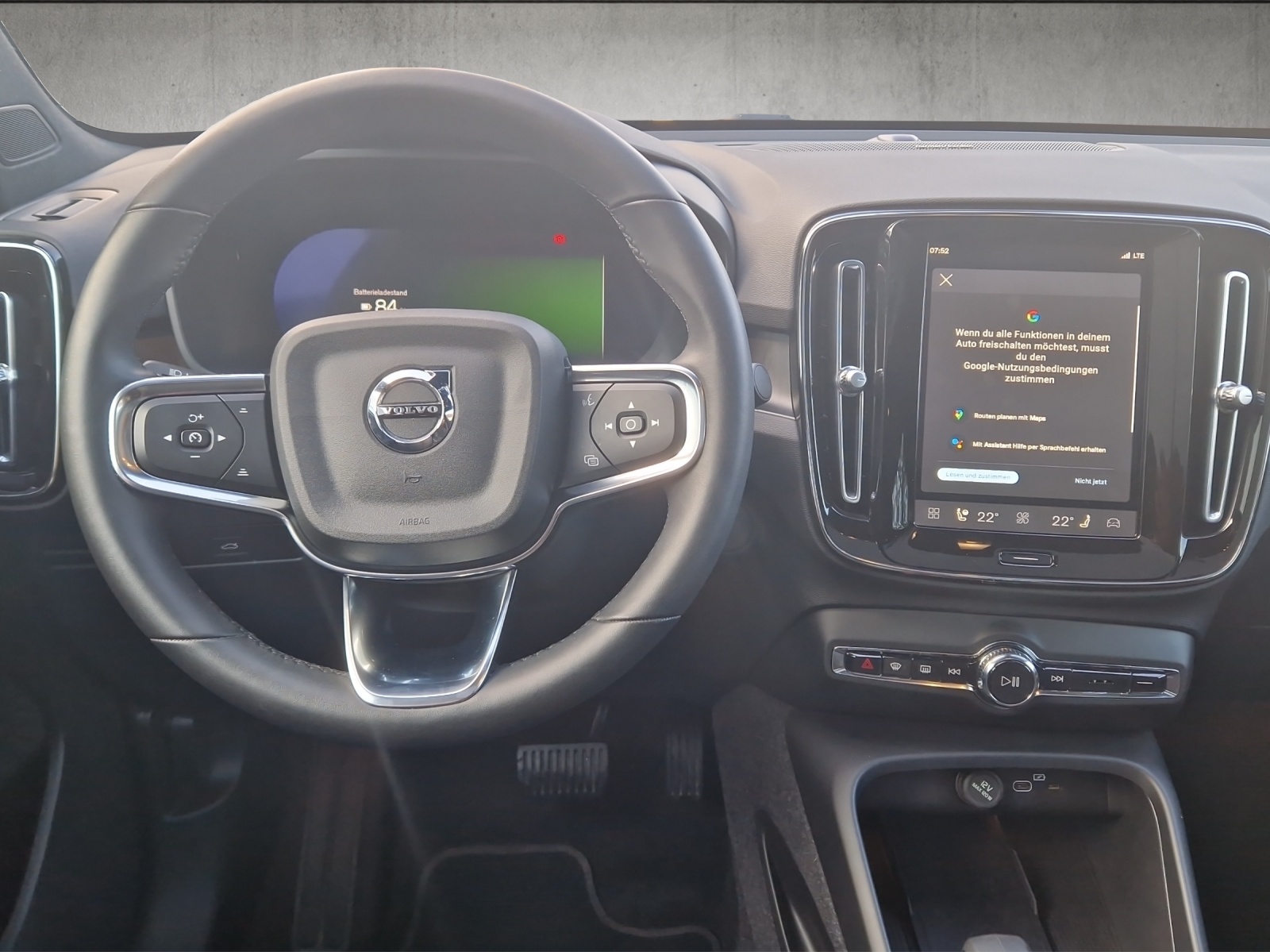 VOLVO C40 P8 Twin Recharge Ultimate AWD-image-2