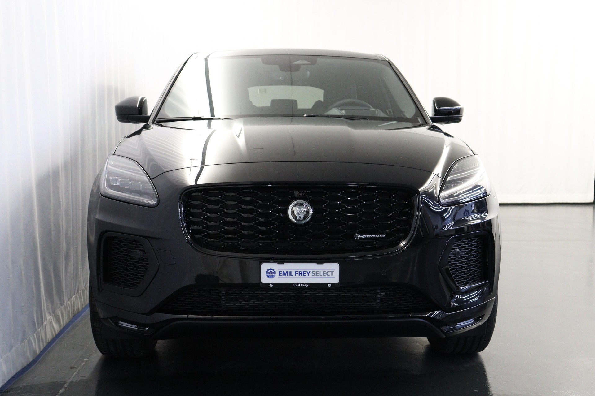 JAGUAR E-Pace 1.5 T 270e R-Dynamic SE AWD-image-10