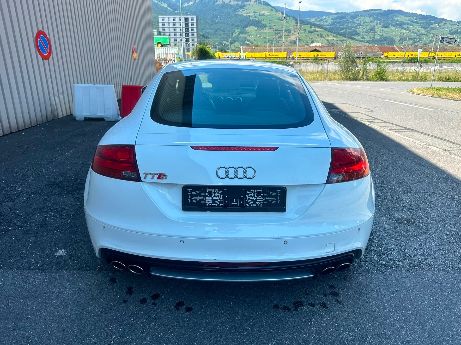 AUDI TTS Coupé 2.0 TFSI quattro S-tronic-image-4