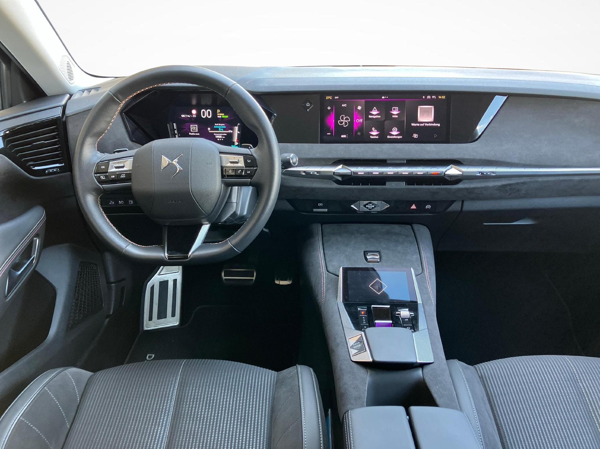 DS AUTOMOBILES 4 1.6 E-Tense Ligne Noire-image-8