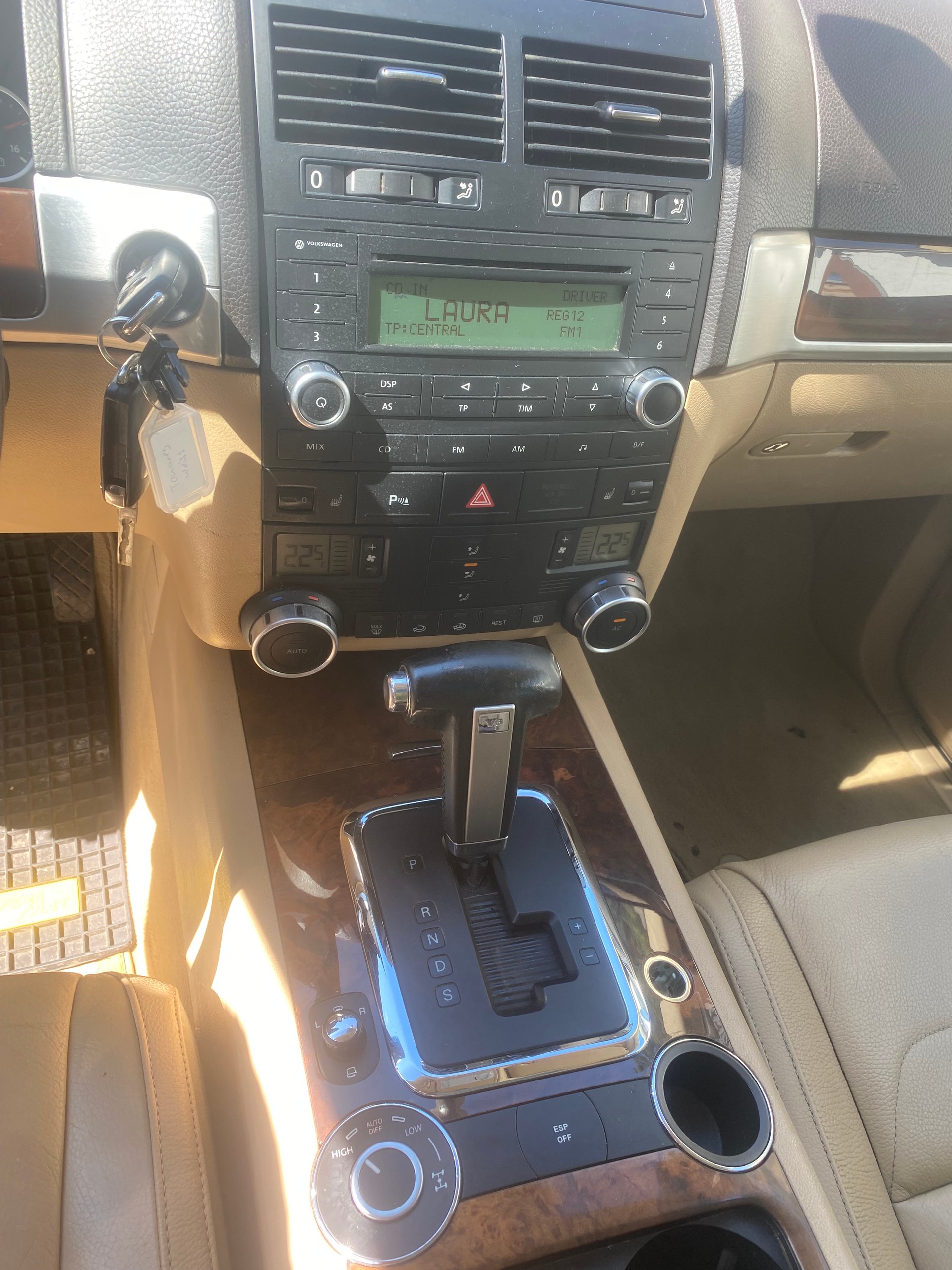 VW TOUAREG-image-5
