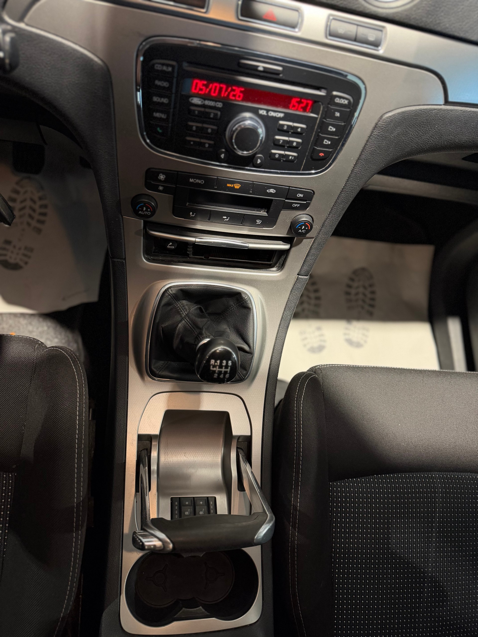 FORD Personenwagen-image-10