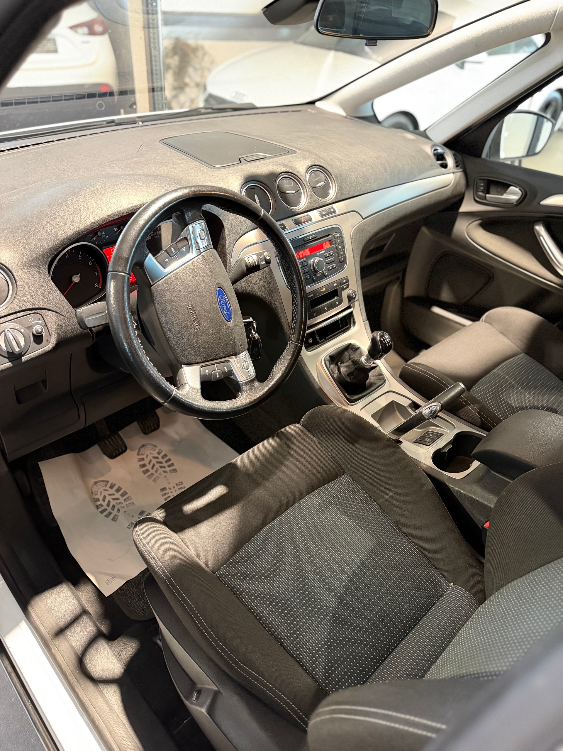 FORD Personenwagen-image-6