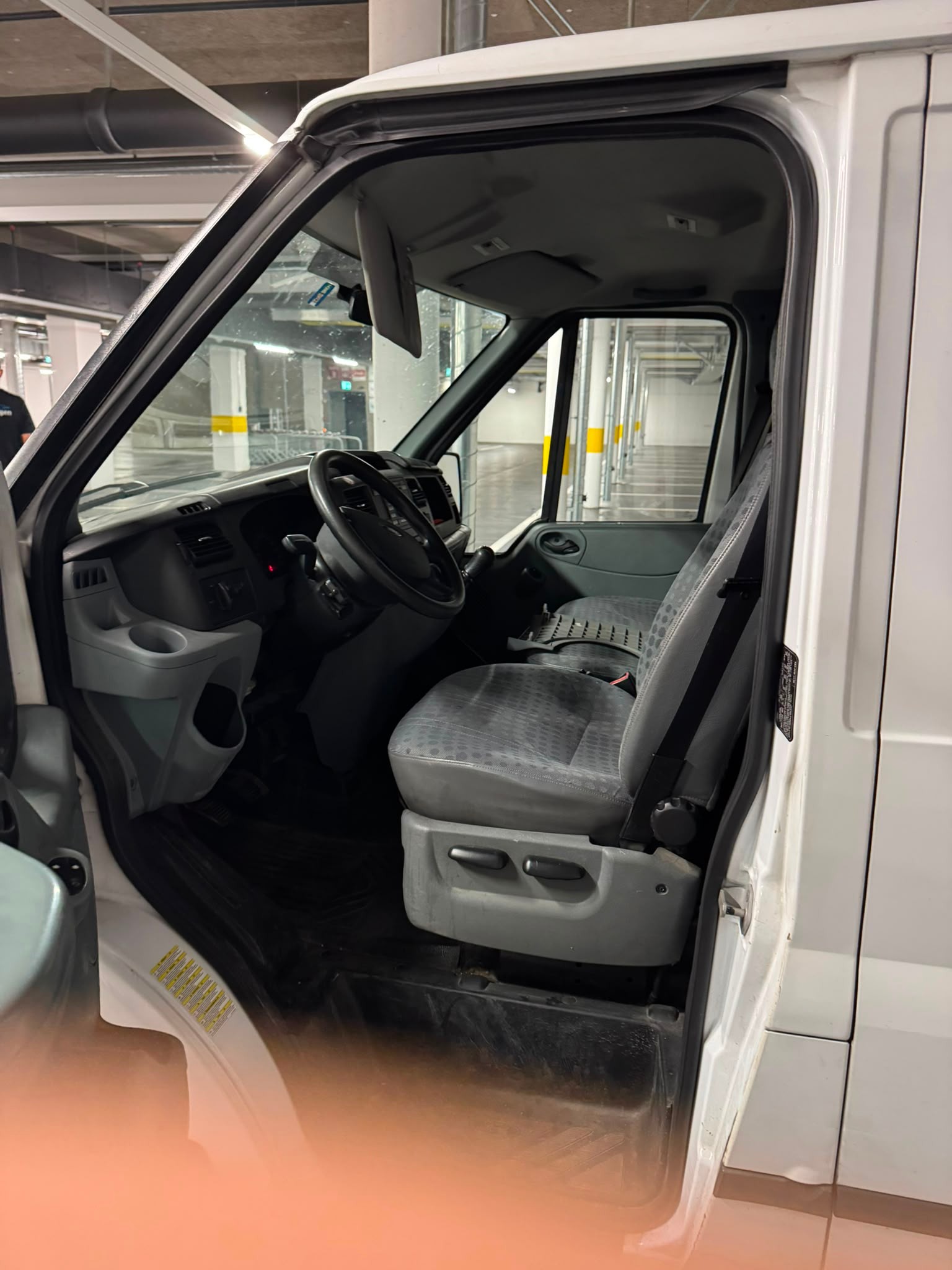 FORD Transit 2.2 TDCi 260 S Trend-image-4