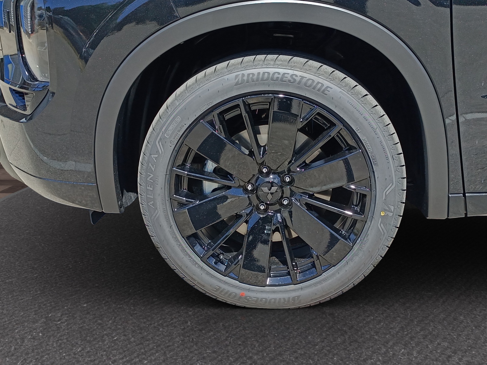 MITSUBISHI Outlander 2.4 PHEV Sport 4x4-image-8
