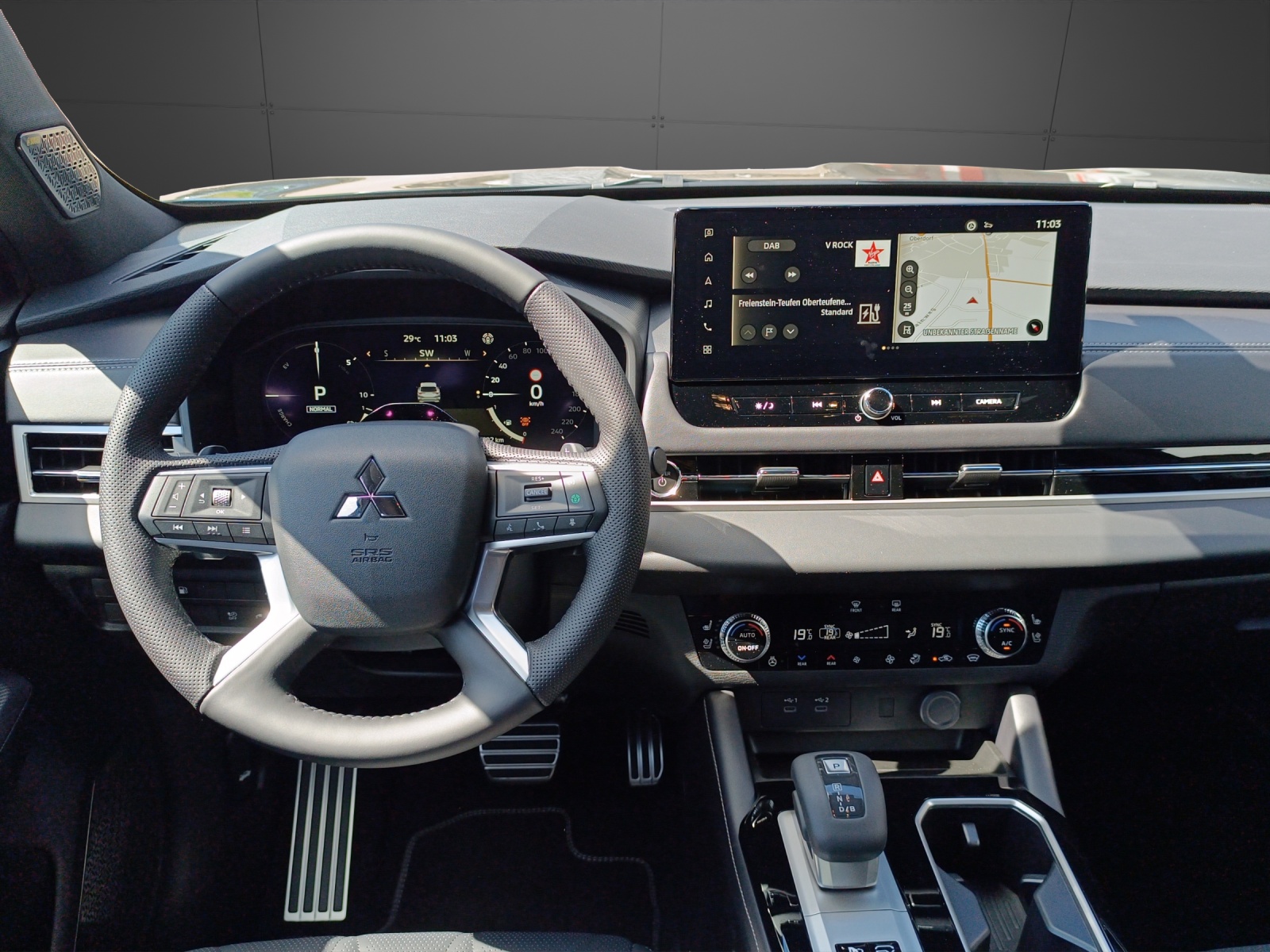 MITSUBISHI Outlander 2.4 PHEV Sport 4x4-image-11