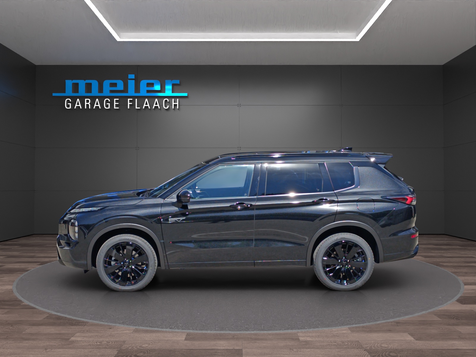 MITSUBISHI Outlander 2.4 PHEV Sport 4x4-image-1