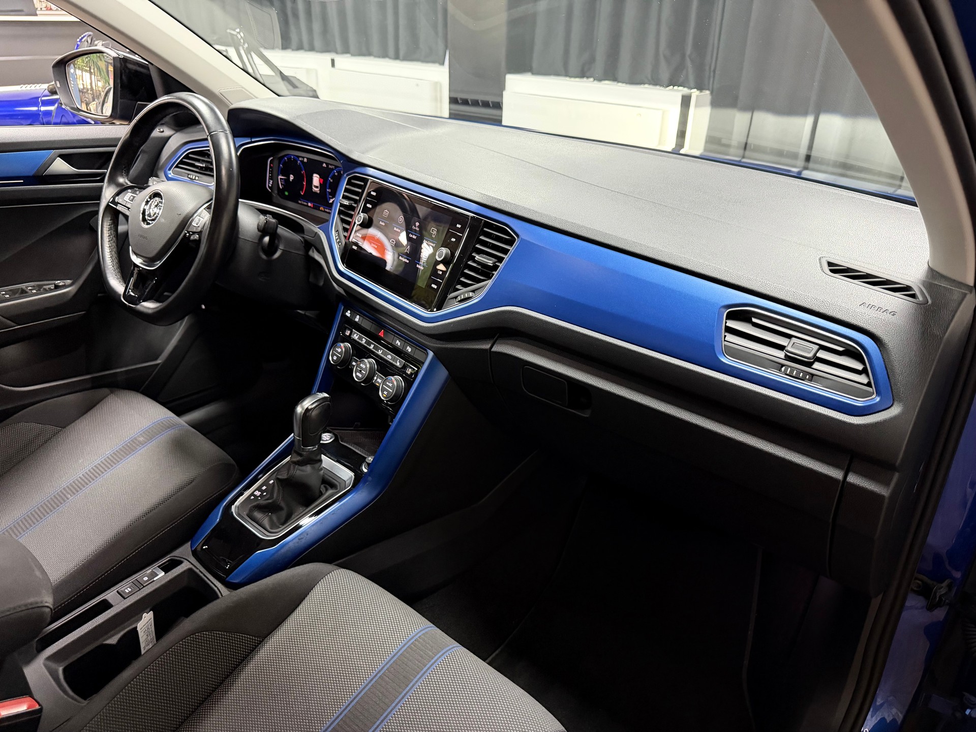 VW T-Roc 1.5 TSI EVO Advance DSG-image-28