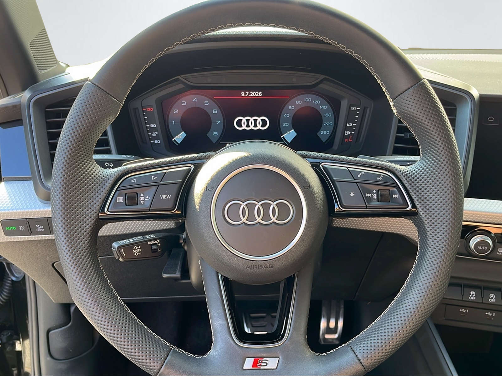 AUDI A1 Sportback 1.0 30 TFSI Attraction S-Tronic-image-11