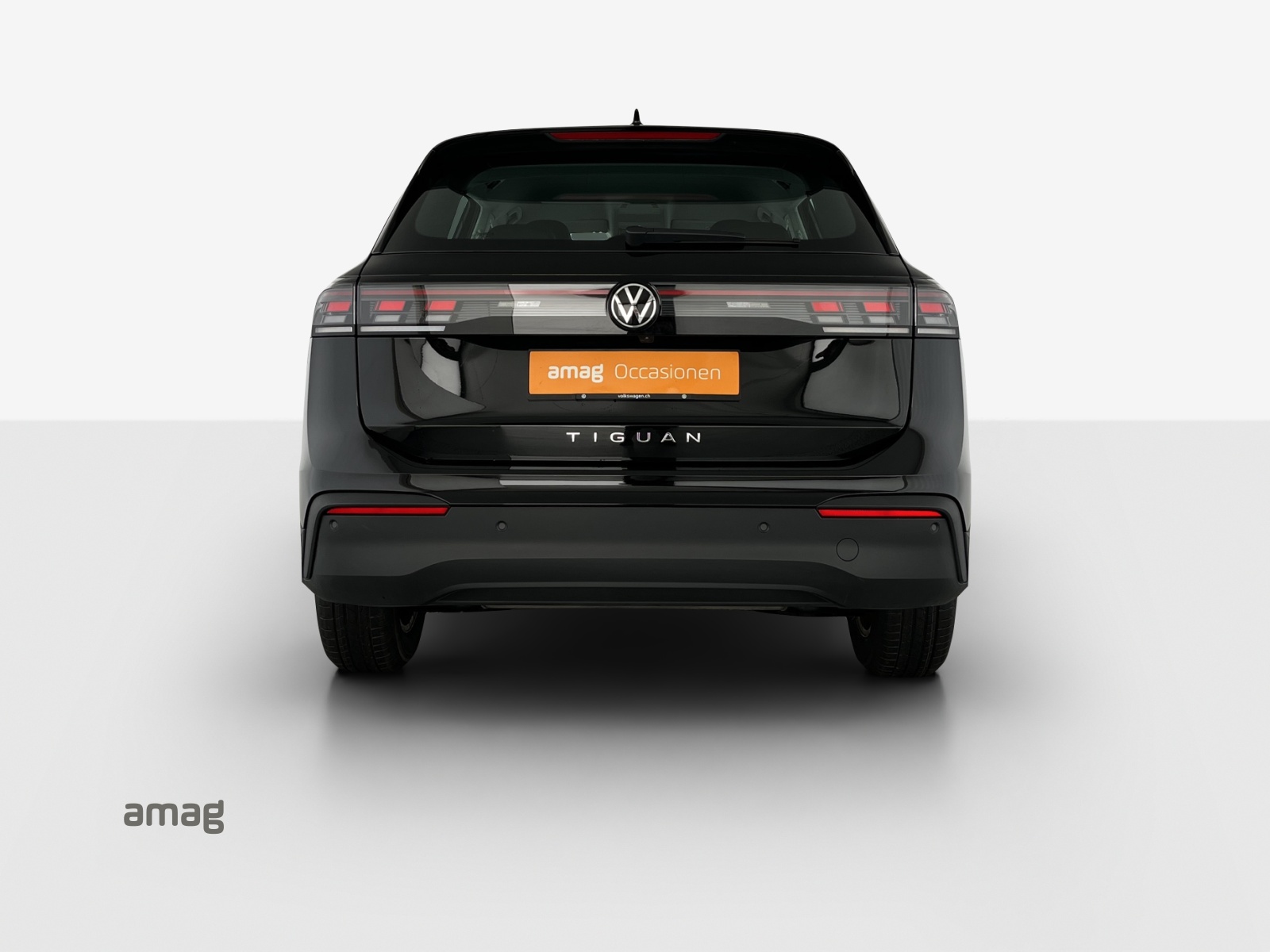 VW Tiguan 2.0 TSI DSG Life 4Motion-image-3