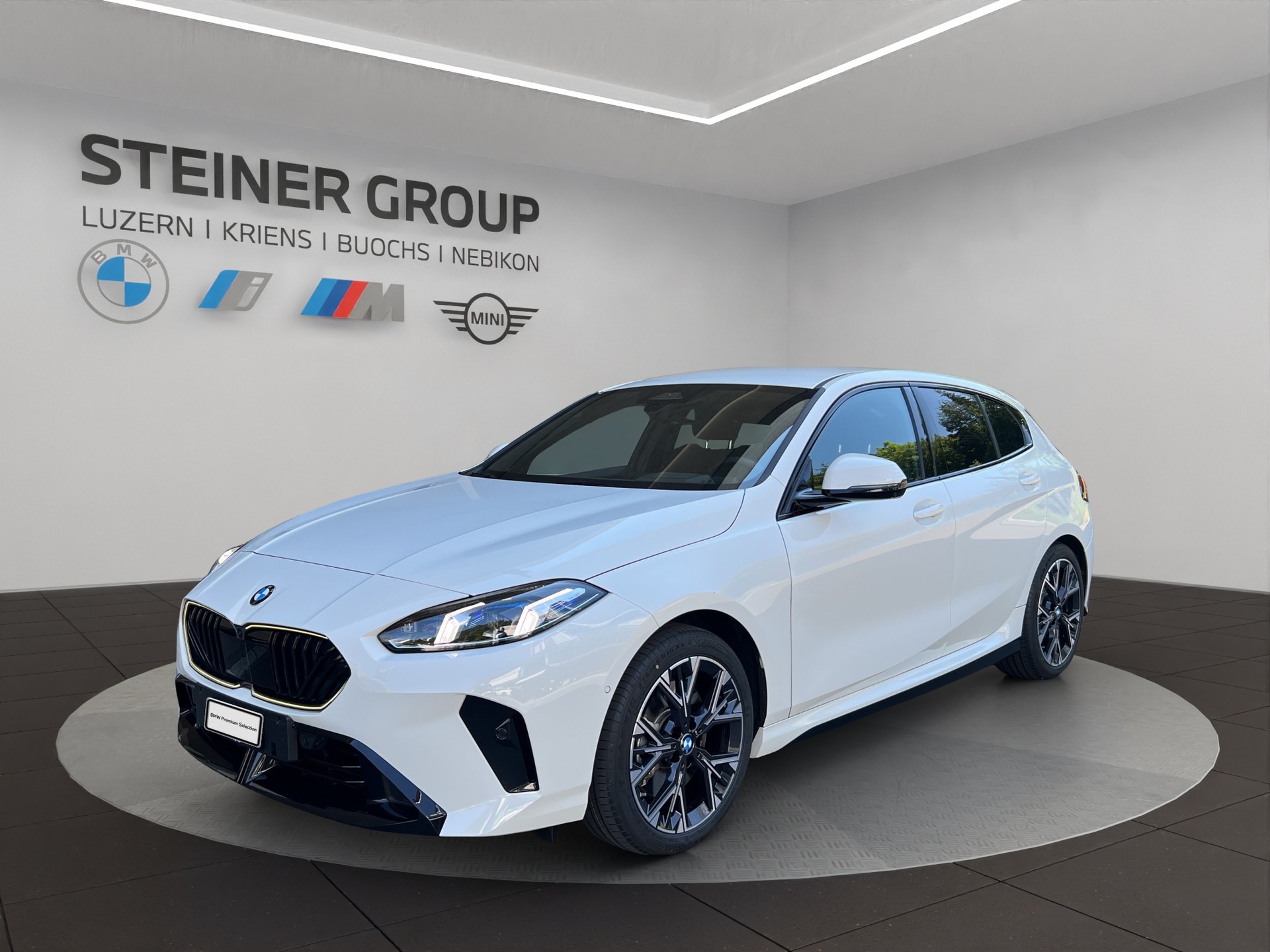 BMW 123 xDrive M Sport Steptronic-image-0