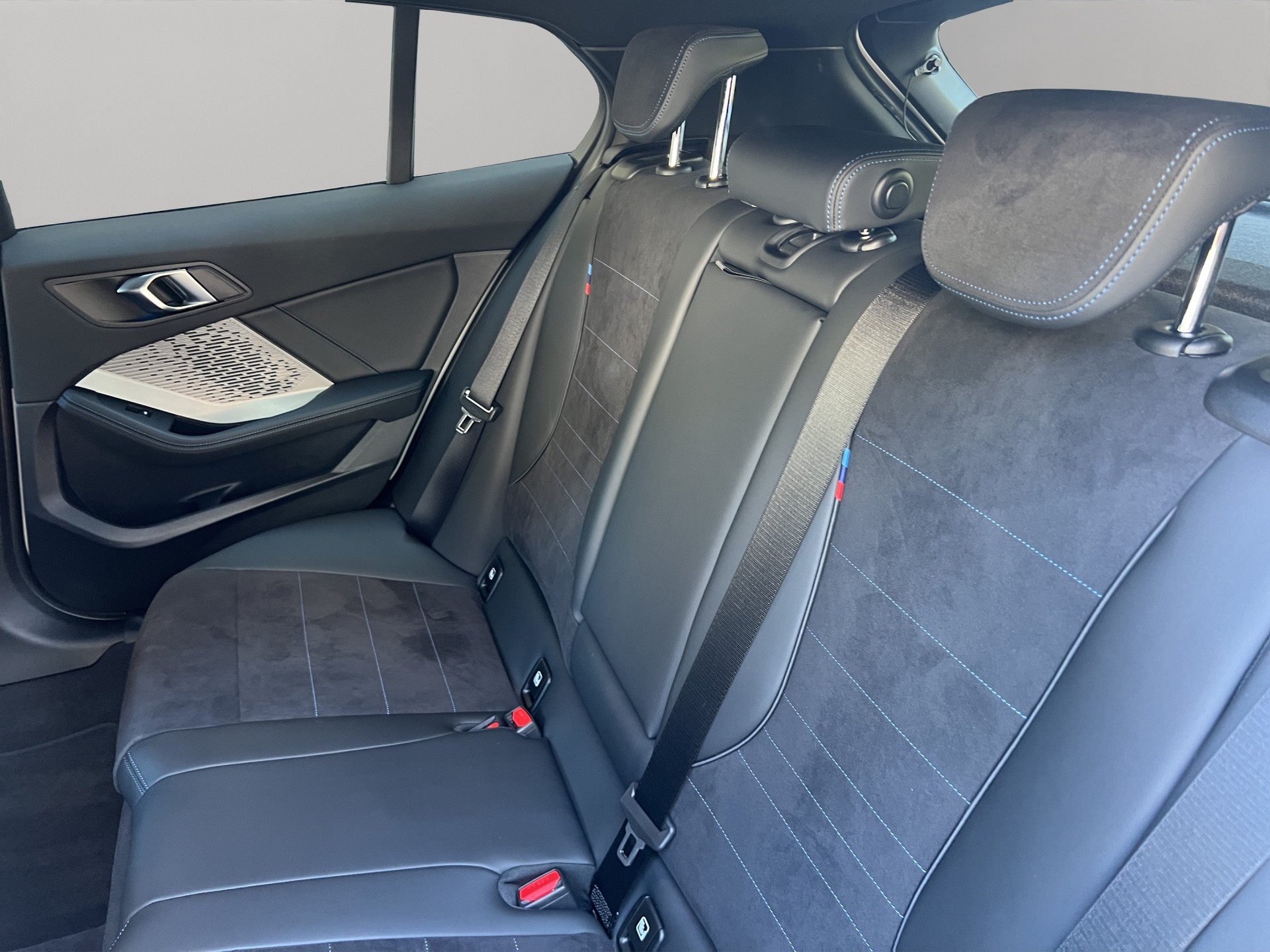 BMW 123 xDrive M Sport Steptronic-image-18