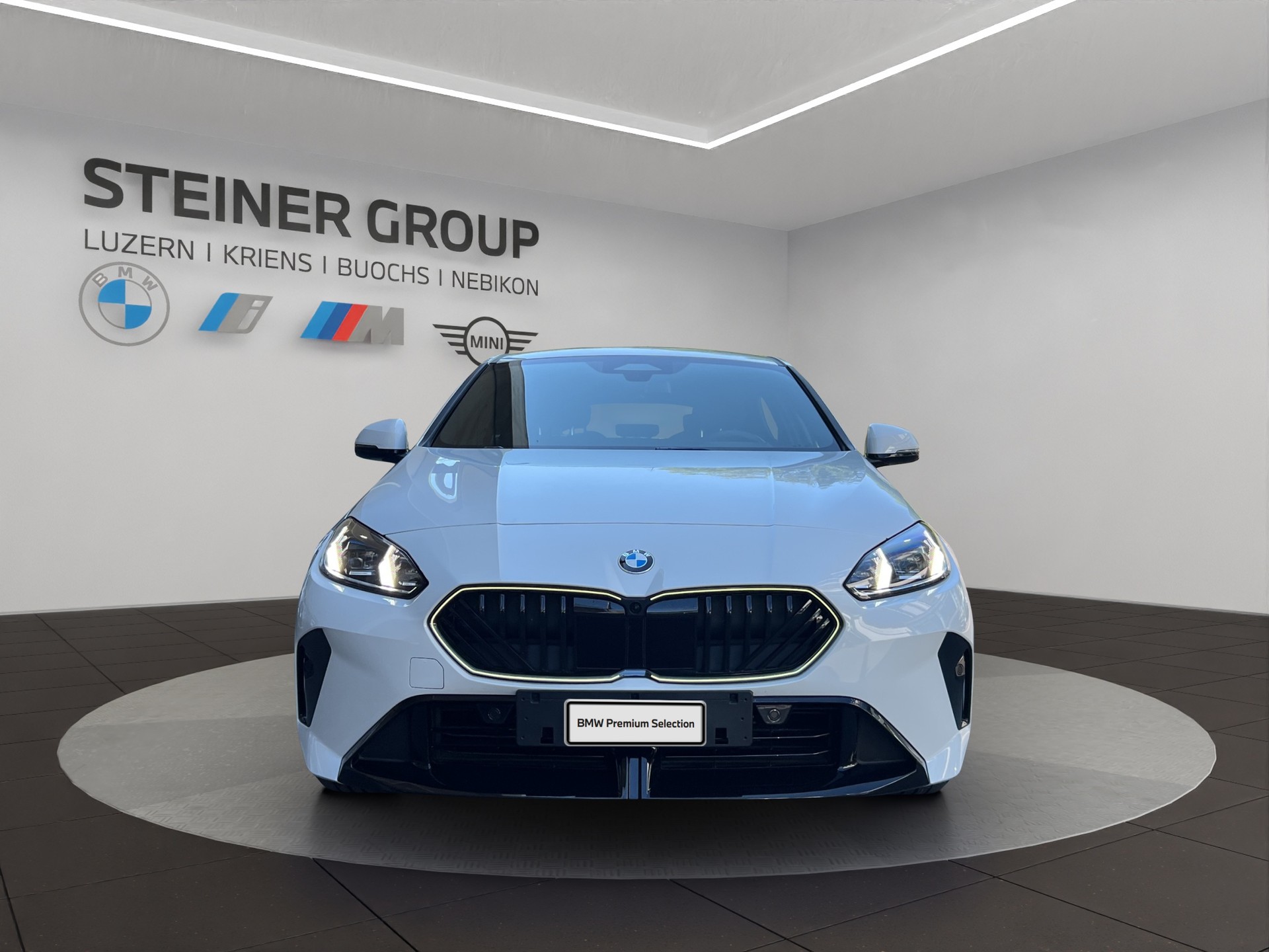 BMW 123 xDrive M Sport Steptronic-image-1