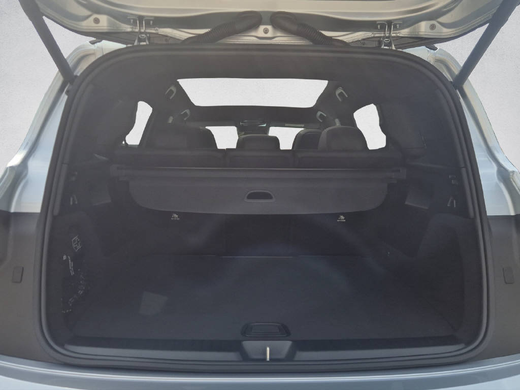 MERCEDES-BENZ GLB 220 AMG Line 4Matic-image-6