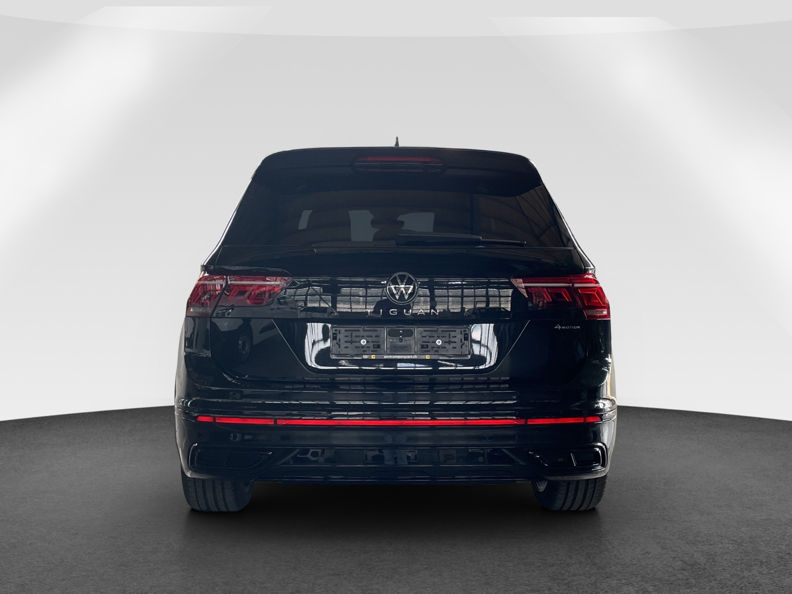VW Tiguan 2.0 TSI R-Line DSG-image-4