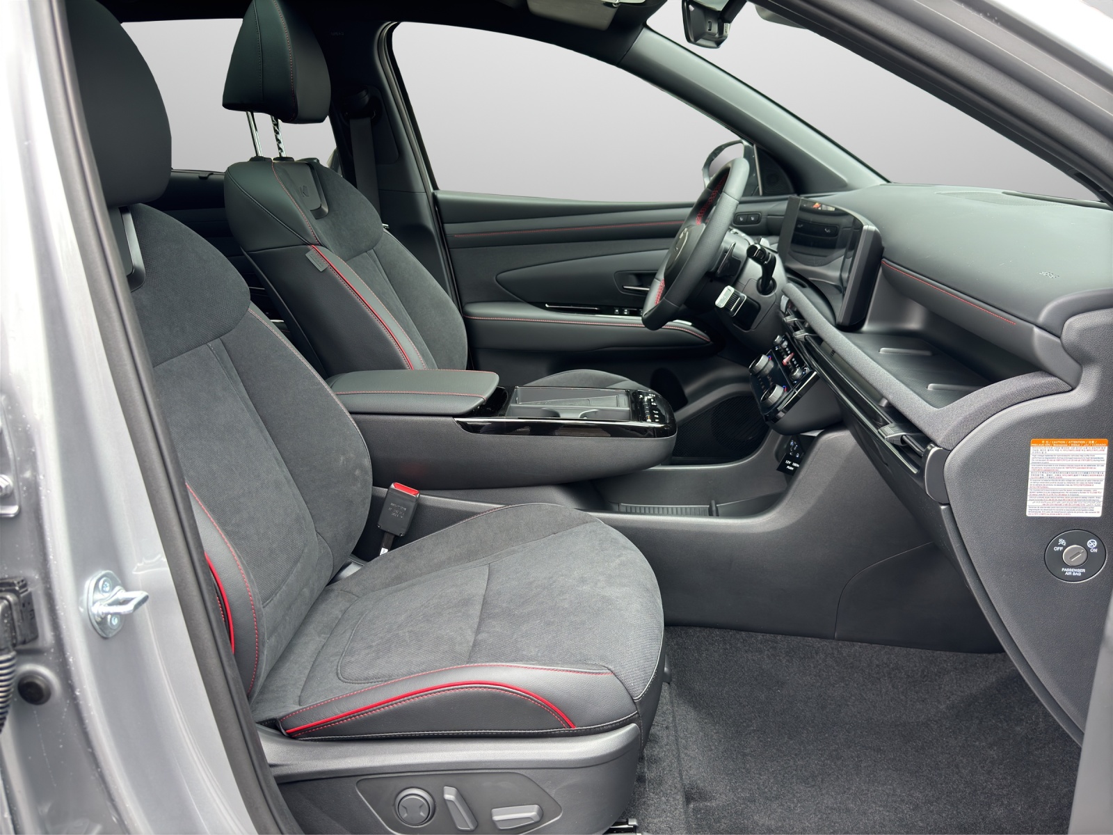 HYUNDAI Tucson 1.6 T-GDi HEV N-Line LUX.pack 4WD MY27-image-6