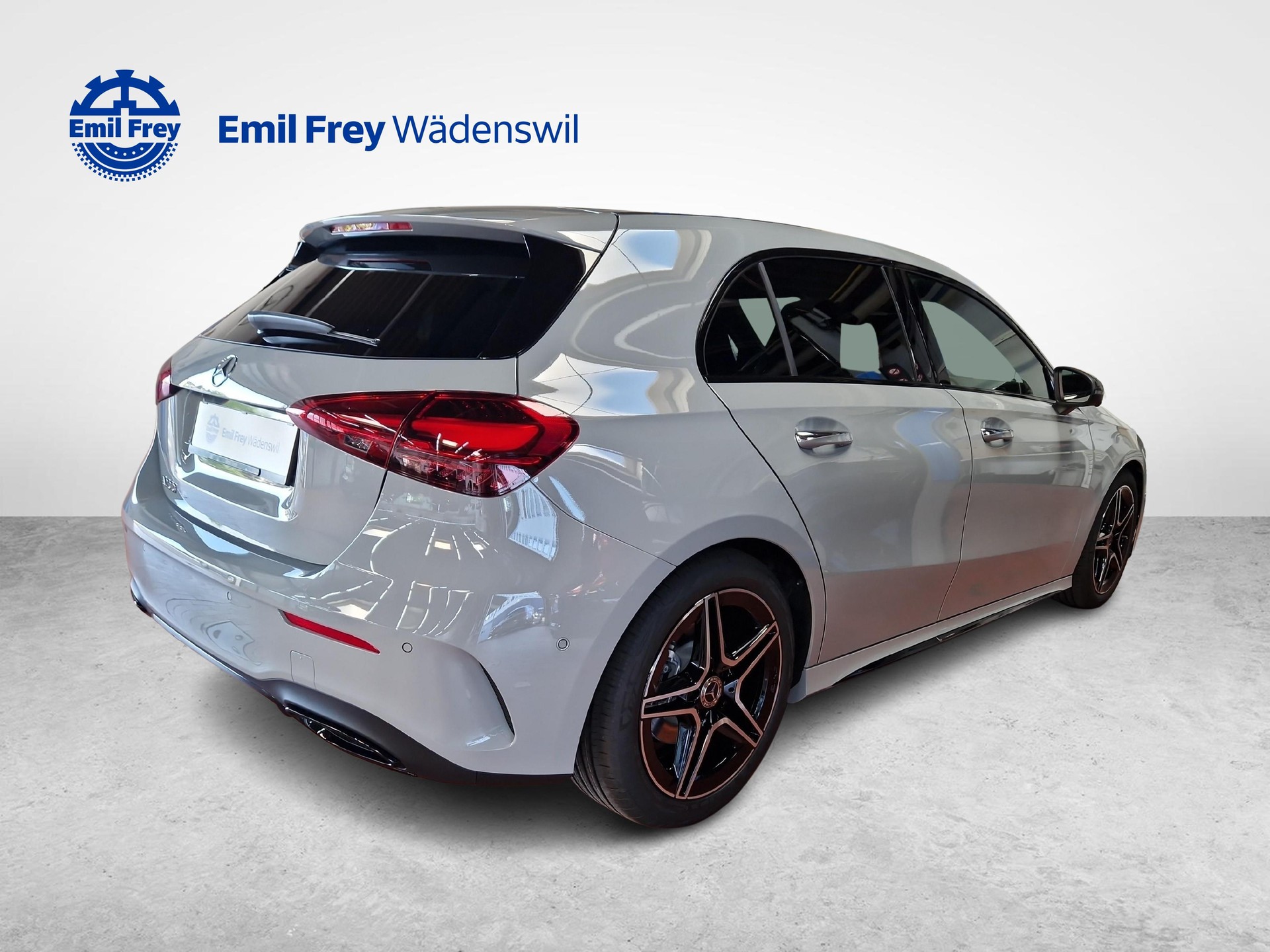MERCEDES-BENZ A 200 Night Star AMG Line Special Edition-image-3