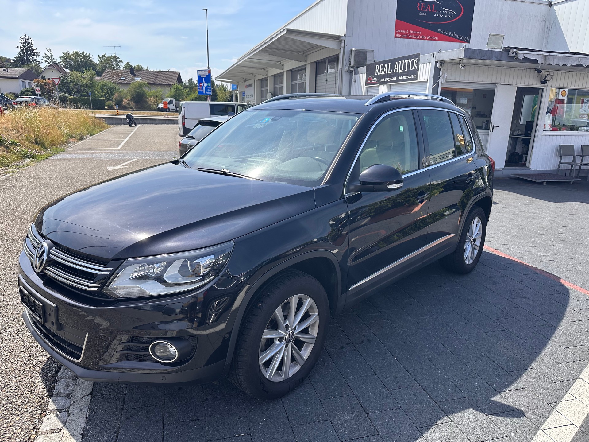 VW Tiguan 2.0 TDI BlueMotion Track&Field 4Motion DSG-image-0