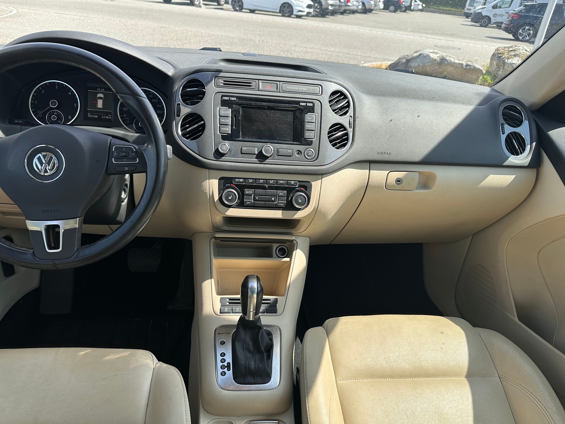 VW Tiguan 2.0 TDI BlueMotion Track&Field 4Motion DSG-image-9