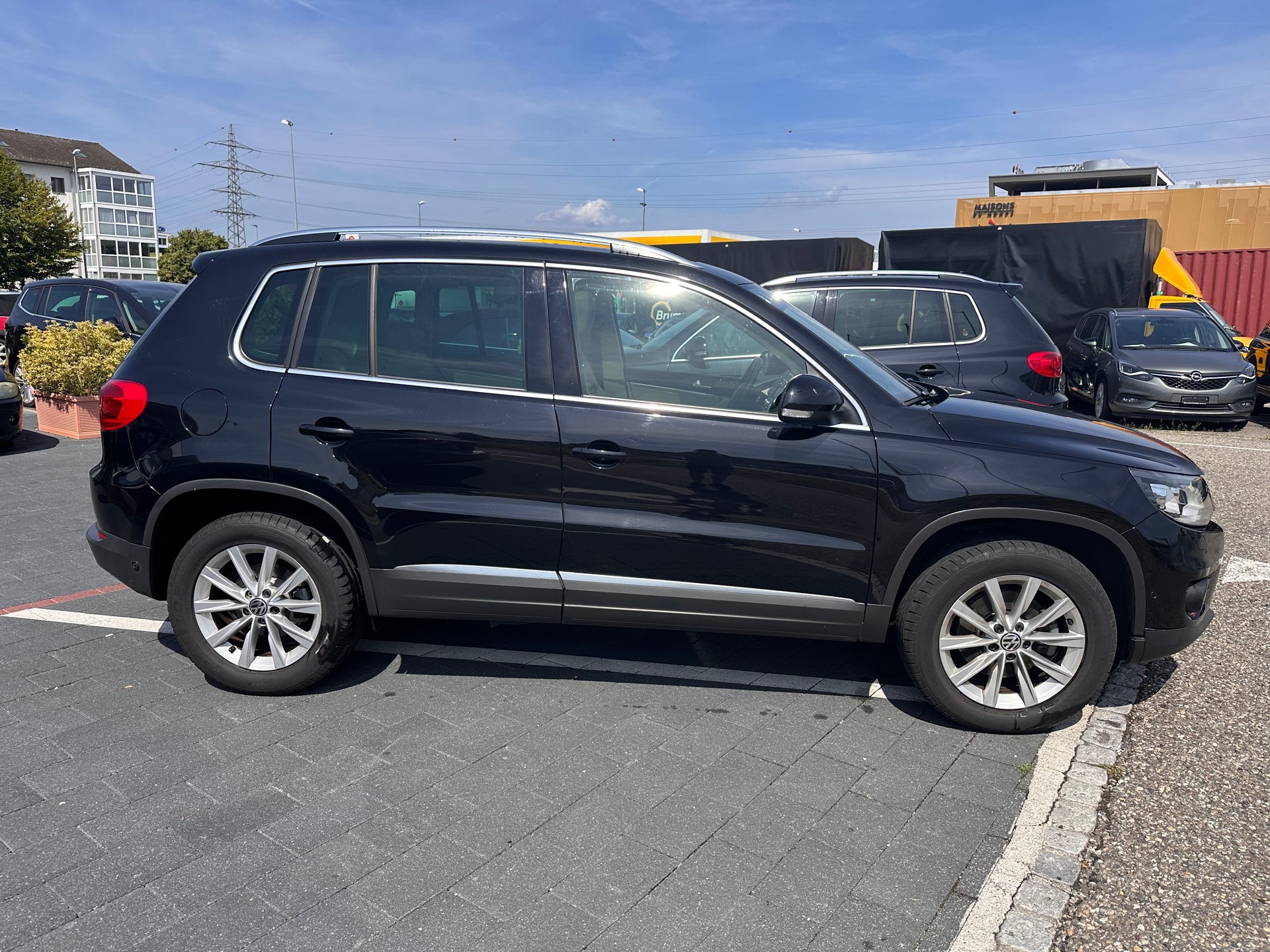 VW Tiguan 2.0 TDI BlueMotion Track&Field 4Motion DSG-image-3