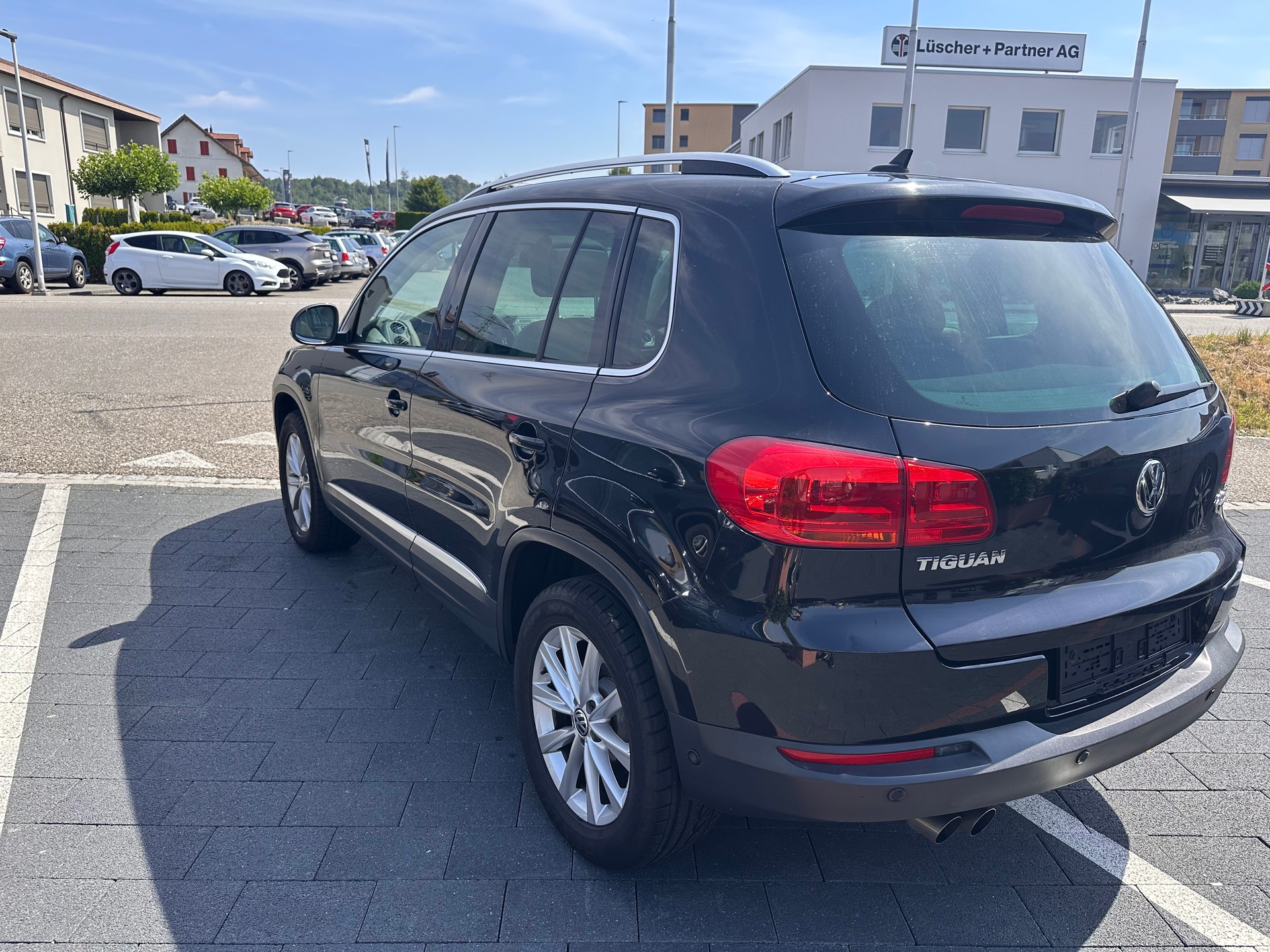 VW Tiguan 2.0 TDI BlueMotion Track&Field 4Motion DSG-image-6