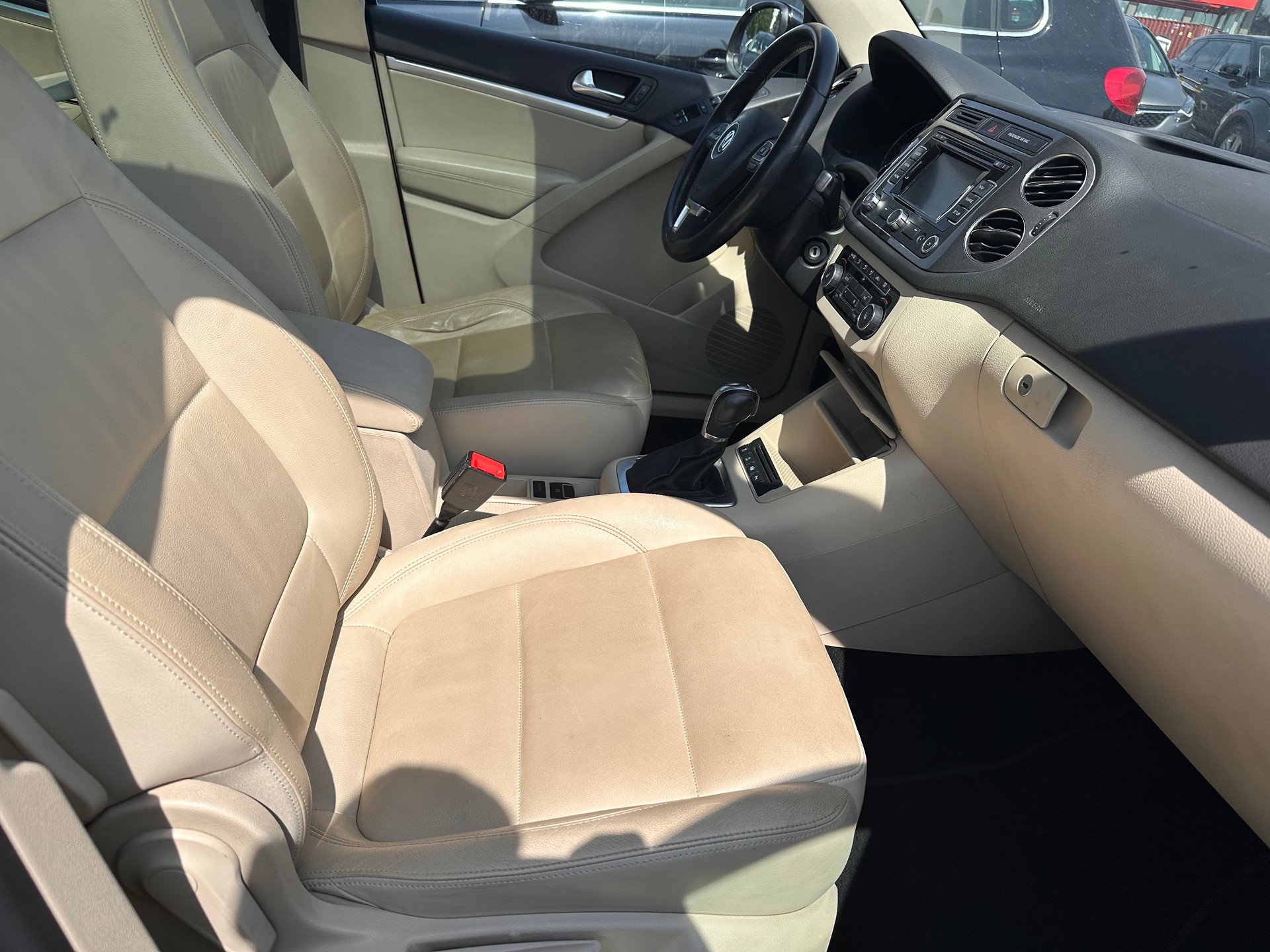 VW Tiguan 2.0 TDI BlueMotion Track&Field 4Motion DSG-image-11