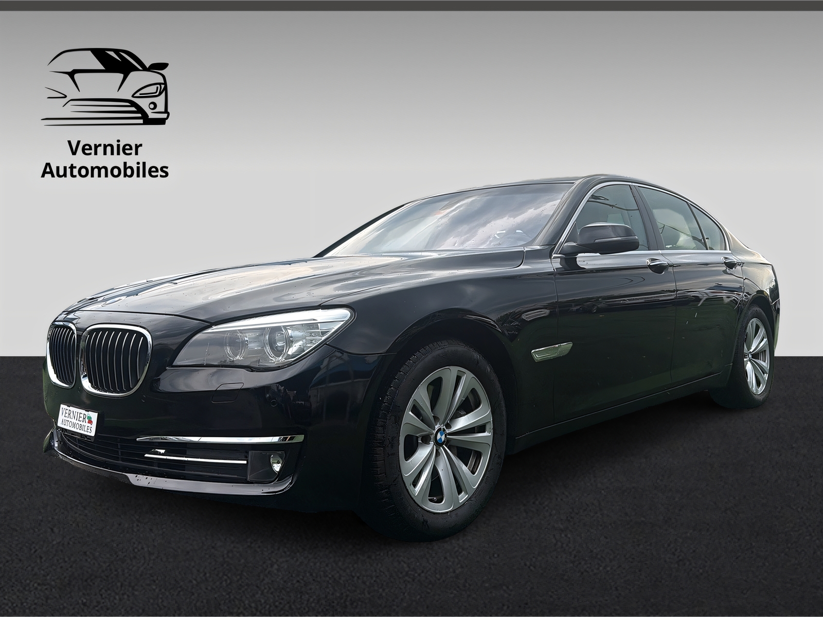 BMW 740i-image-2