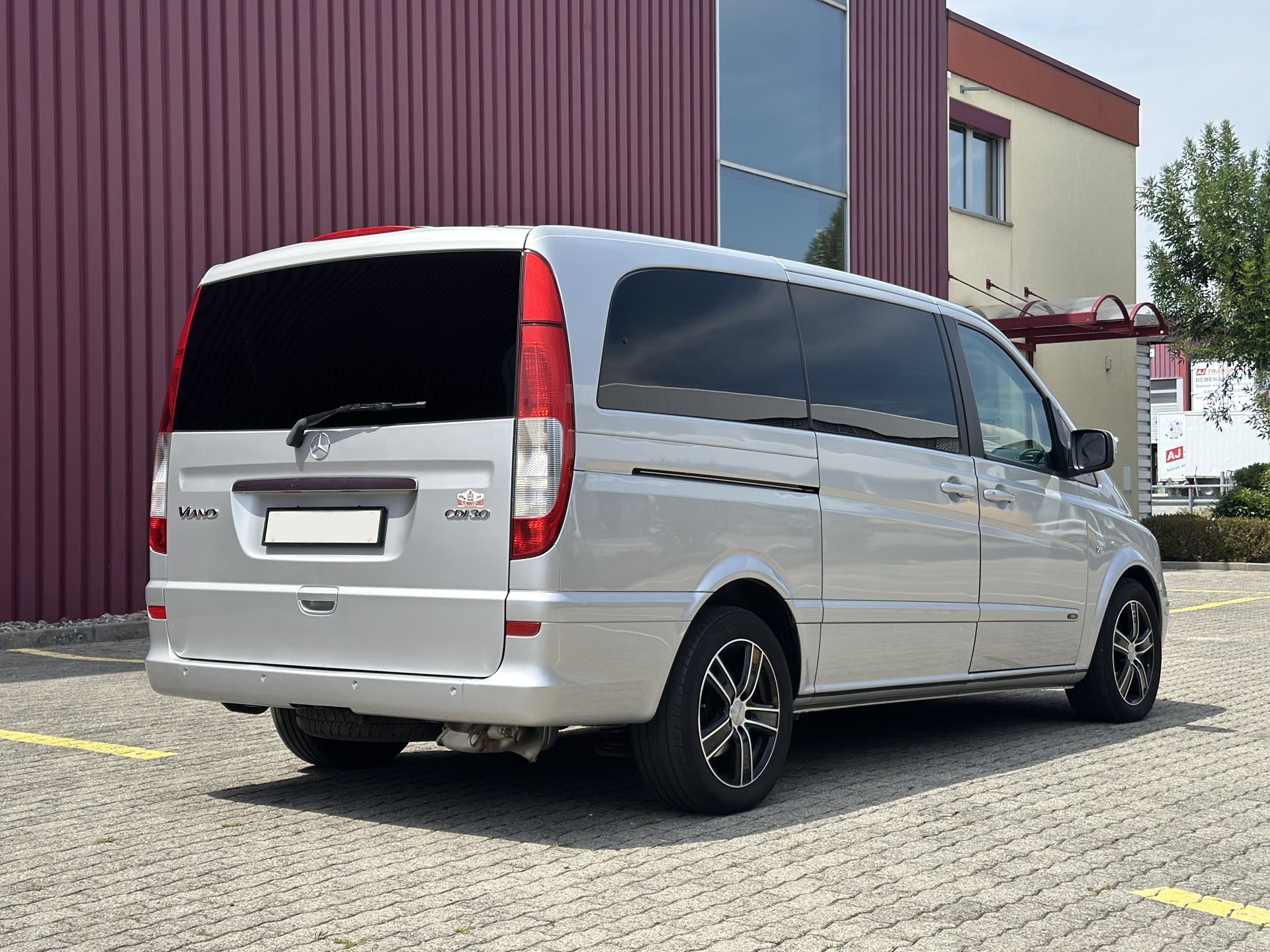 MERCEDES-BENZ Viano 3.0 CDI Ambiente Automat-image-3