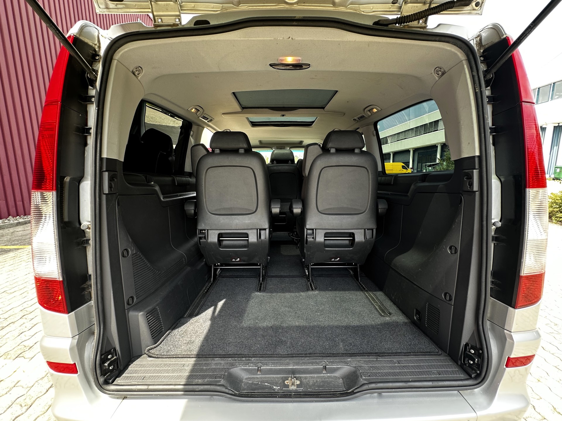 MERCEDES-BENZ Viano 3.0 CDI Ambiente Automat-image-9