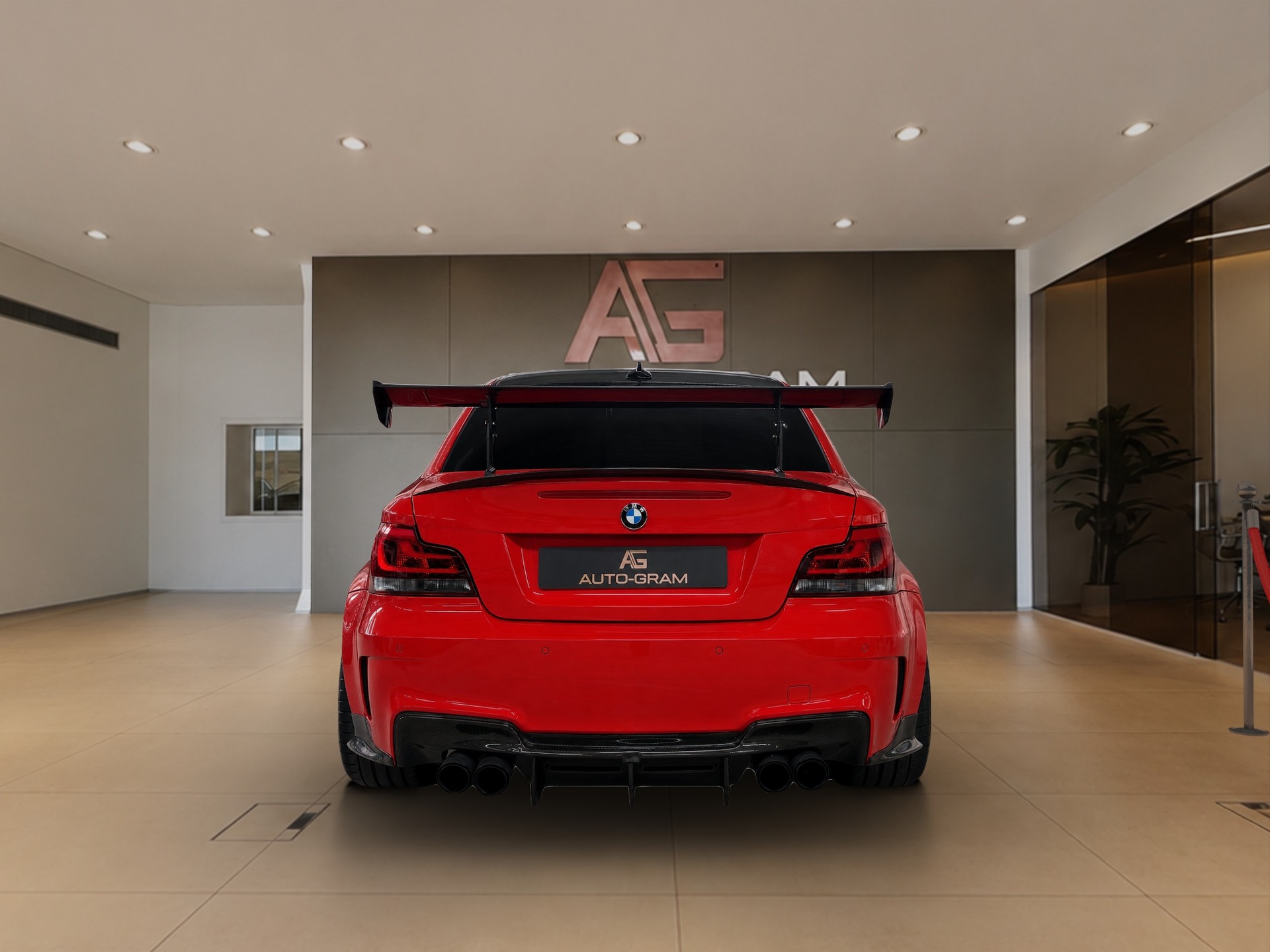 BMW 1er M Coupé-showroom-element-3
