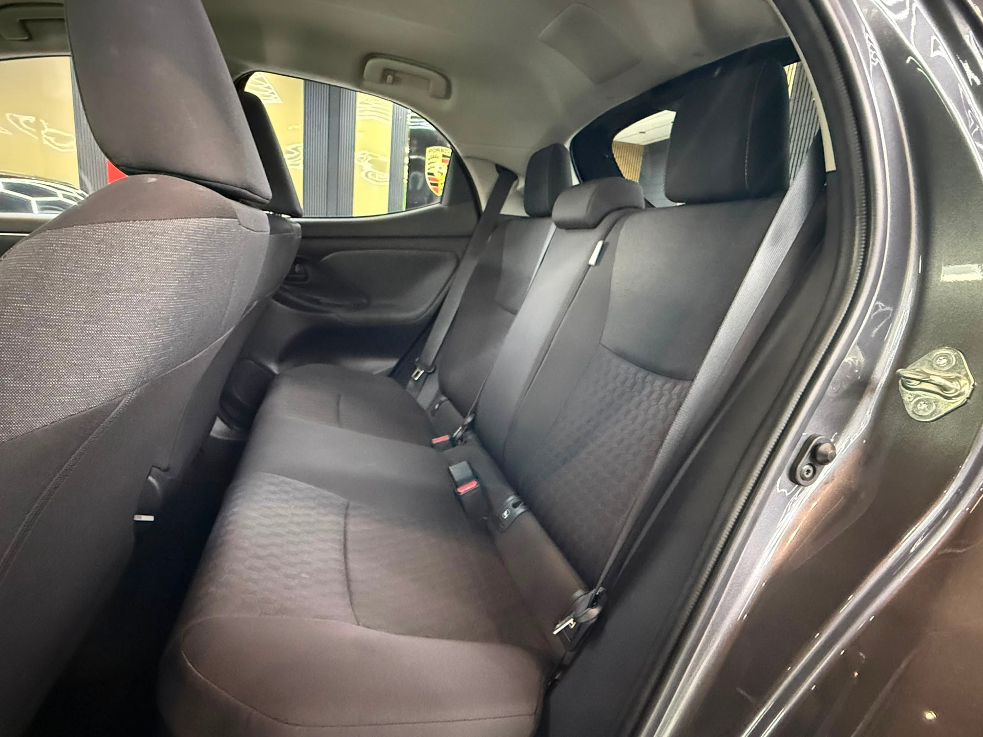 TOYOTA Yaris 1.5 Trend e-CVT-image-14