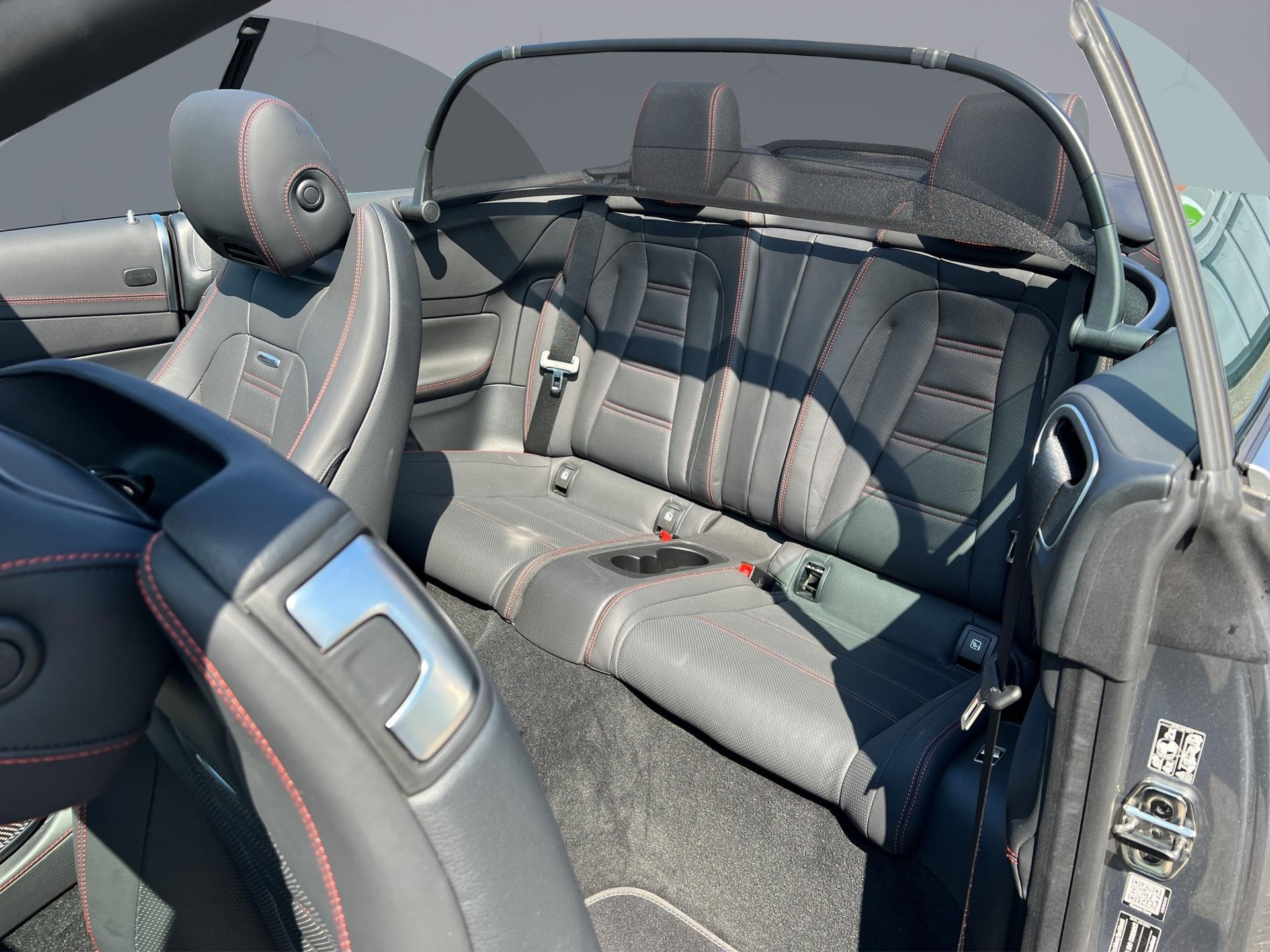 MERCEDES-BENZ E 53 AMG 4matic+ Cabriolet-image-9