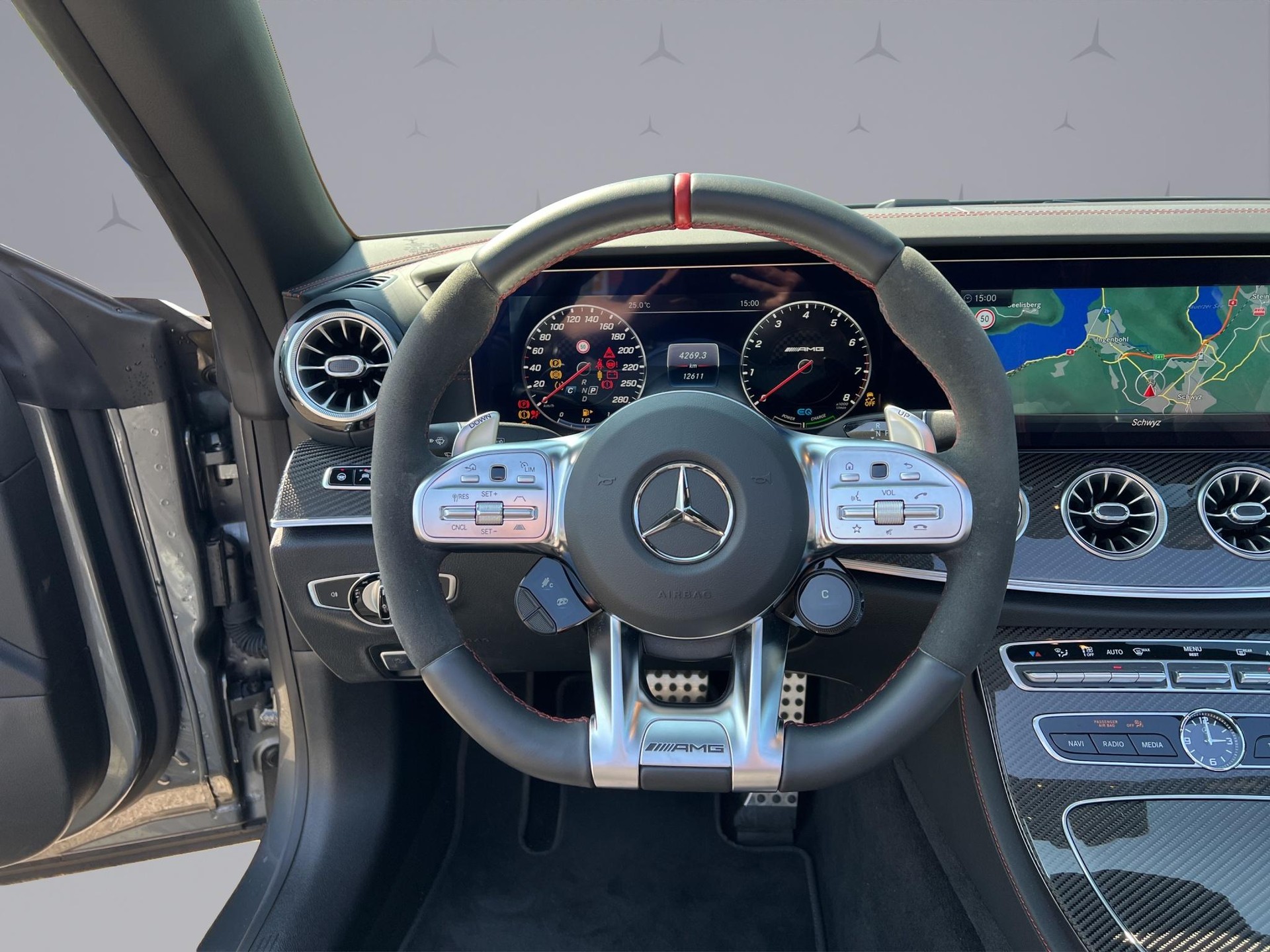 MERCEDES-BENZ E 53 AMG 4matic+ Cabriolet-image-10