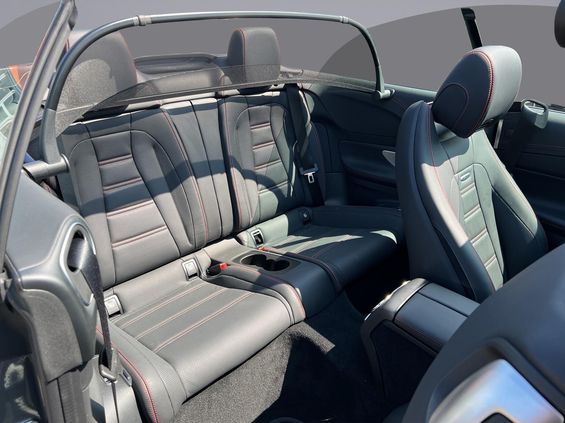 MERCEDES-BENZ E 53 AMG 4matic+ Cabriolet-image-16