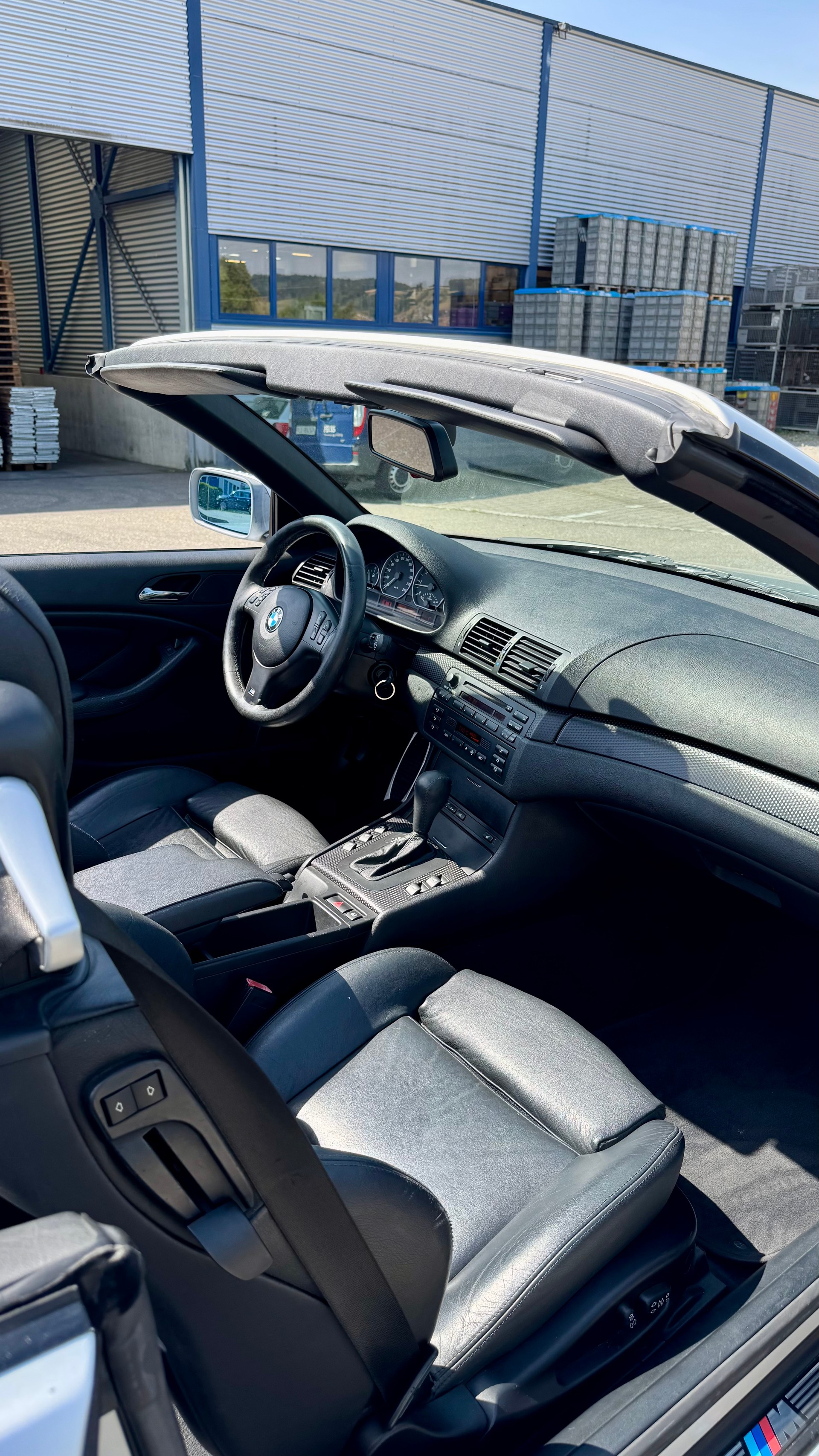 BMW 330Ci Cabriolet M Paket-image-10
