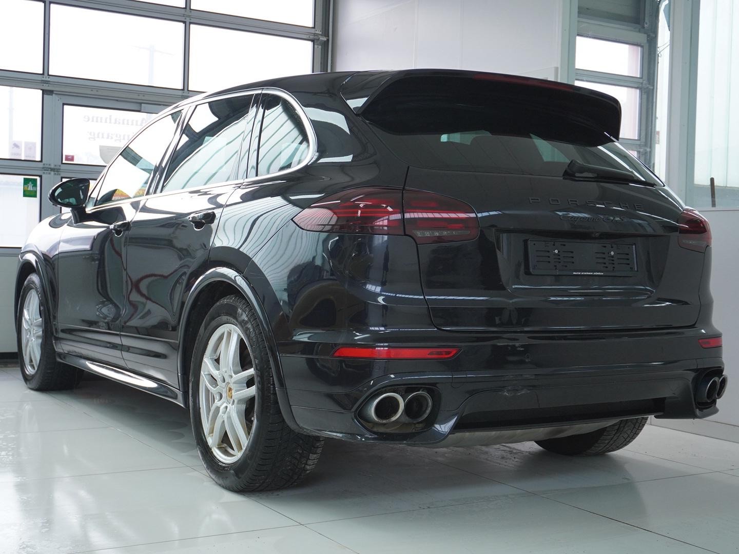 PORSCHE Cayenne GTS-image-1